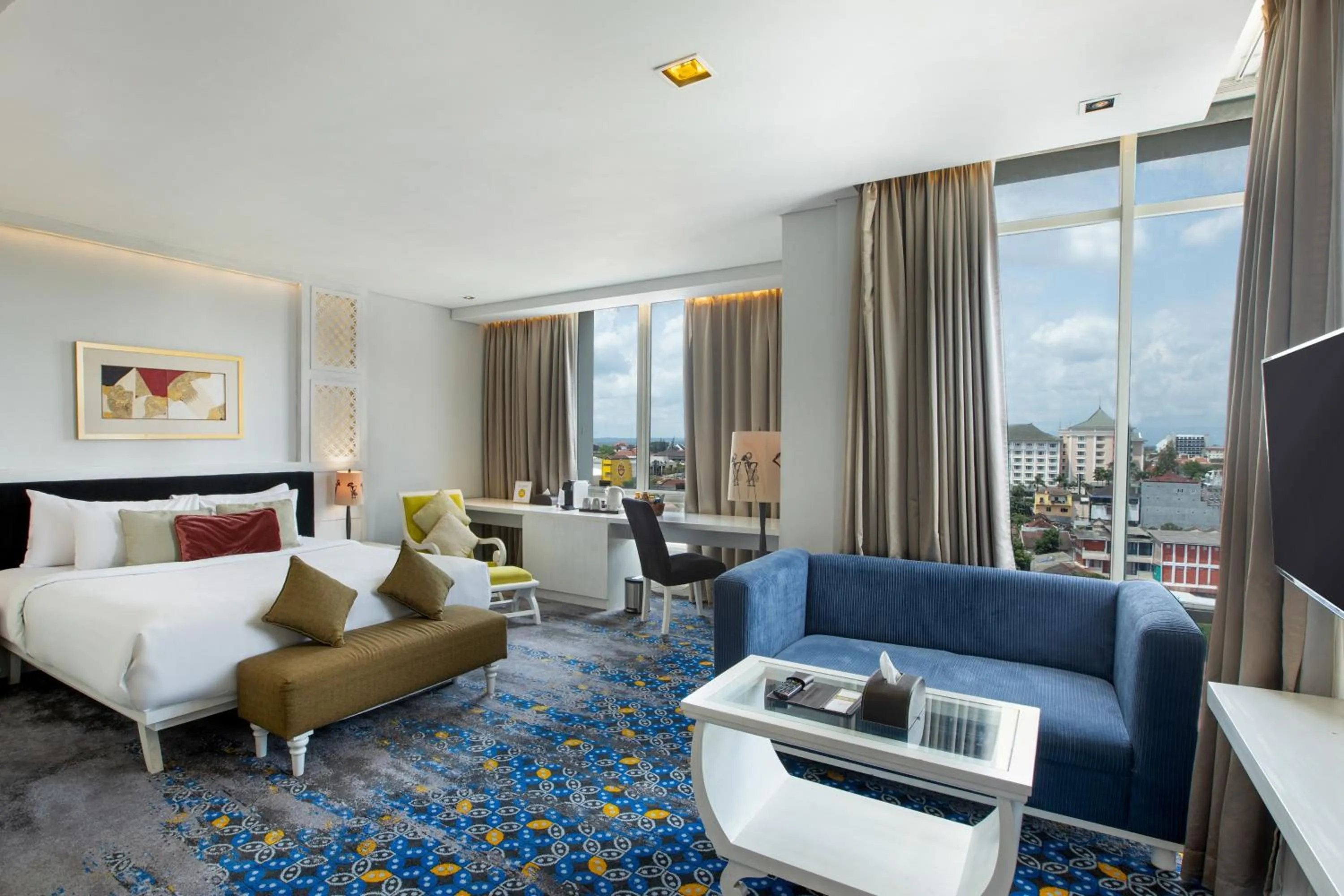 Bed in Jambuluwuk Malioboro Hotel Yogyakarta