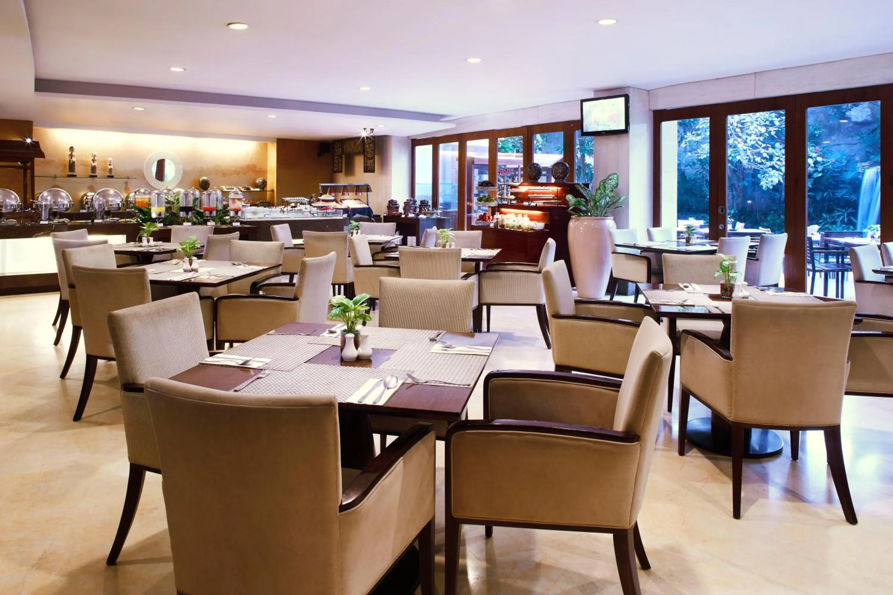 Restaurant/places to eat in Jambuluwuk Malioboro Hotel Yogyakarta