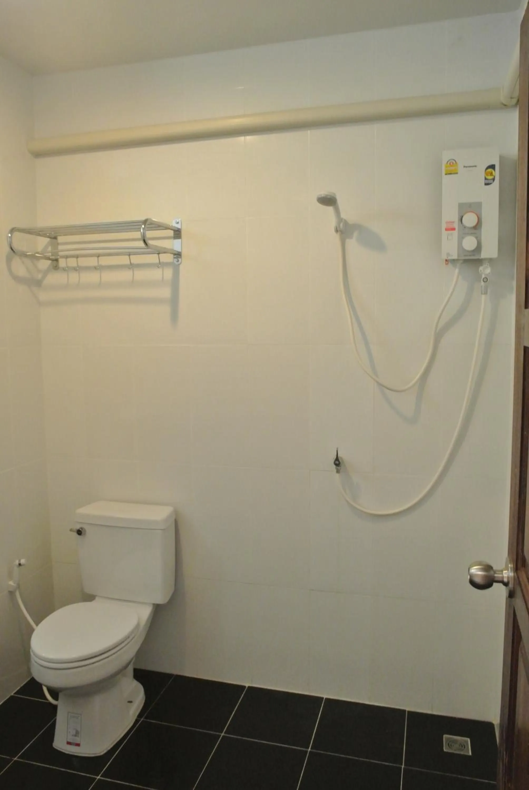 Shower in Mac's Bay Resort