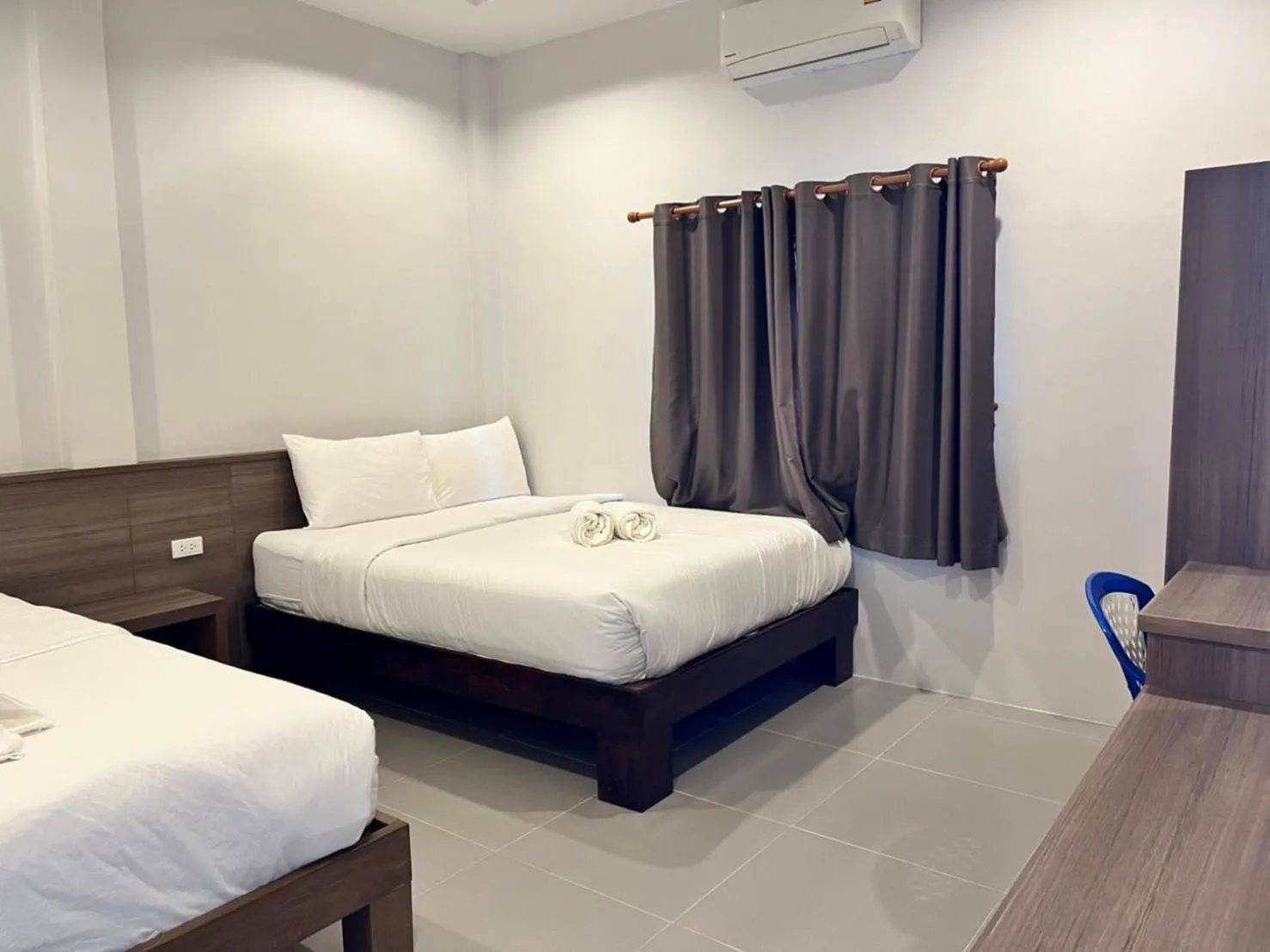 Bed in Mac's Bay Resort