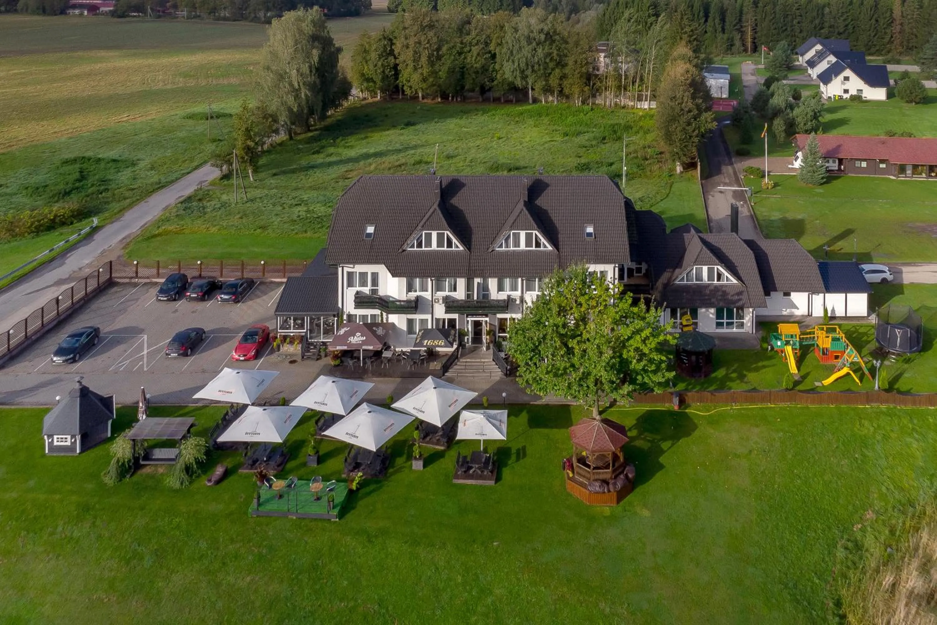 Property building in Butenas Hotel Tyla