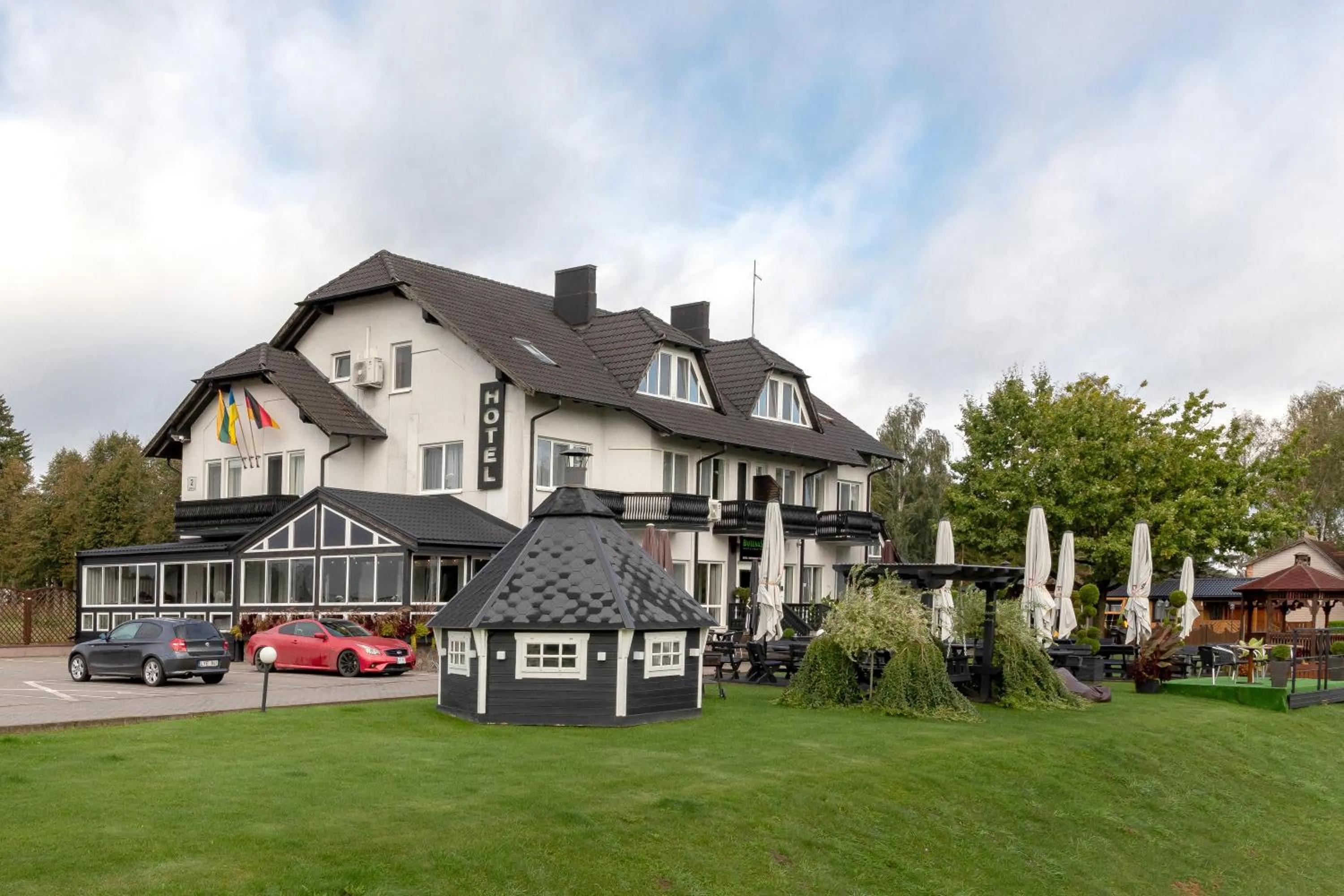 Property building in Butenas Hotel Tyla