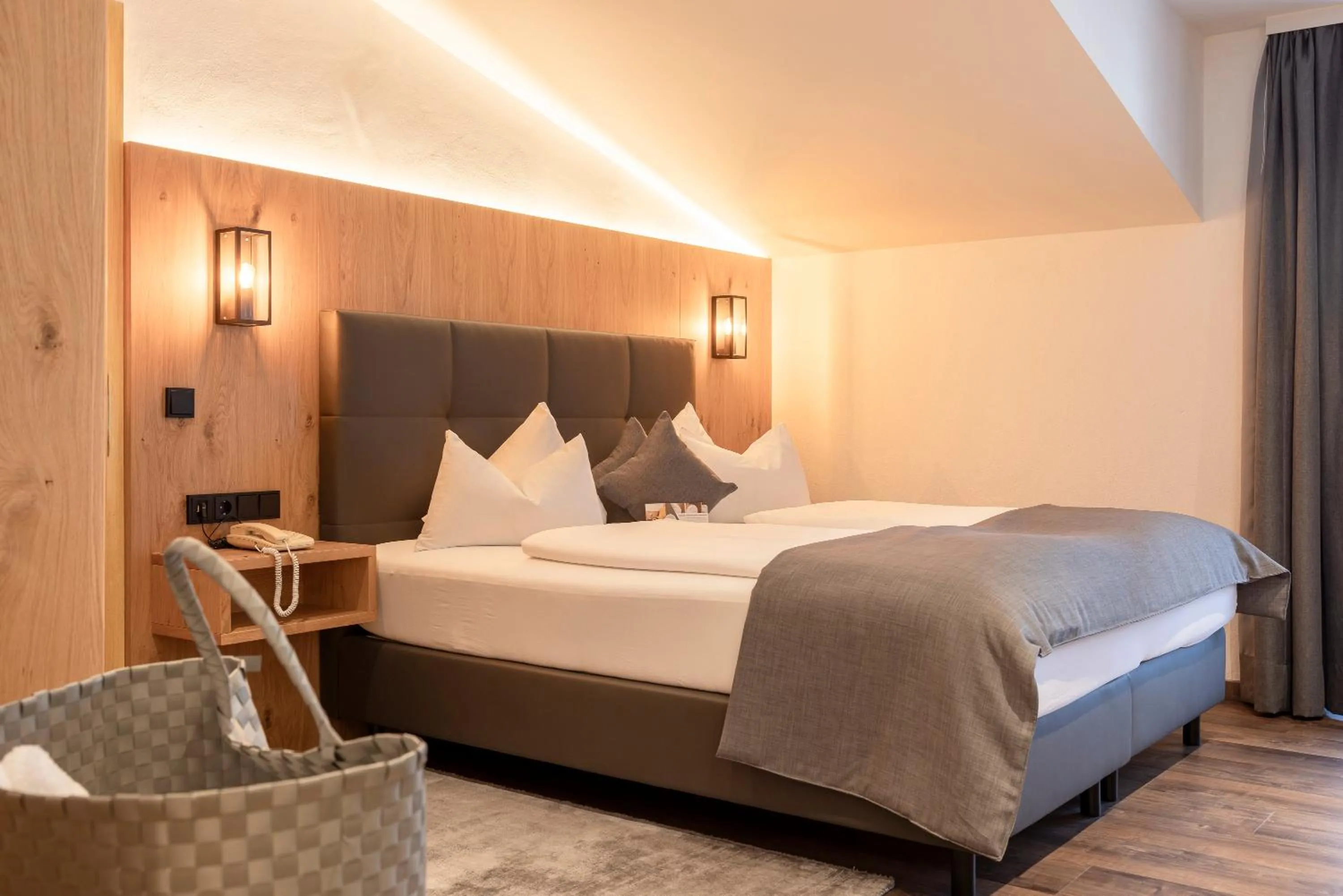 Photo of the whole room, Bed in Hotel Alphof Stubaital