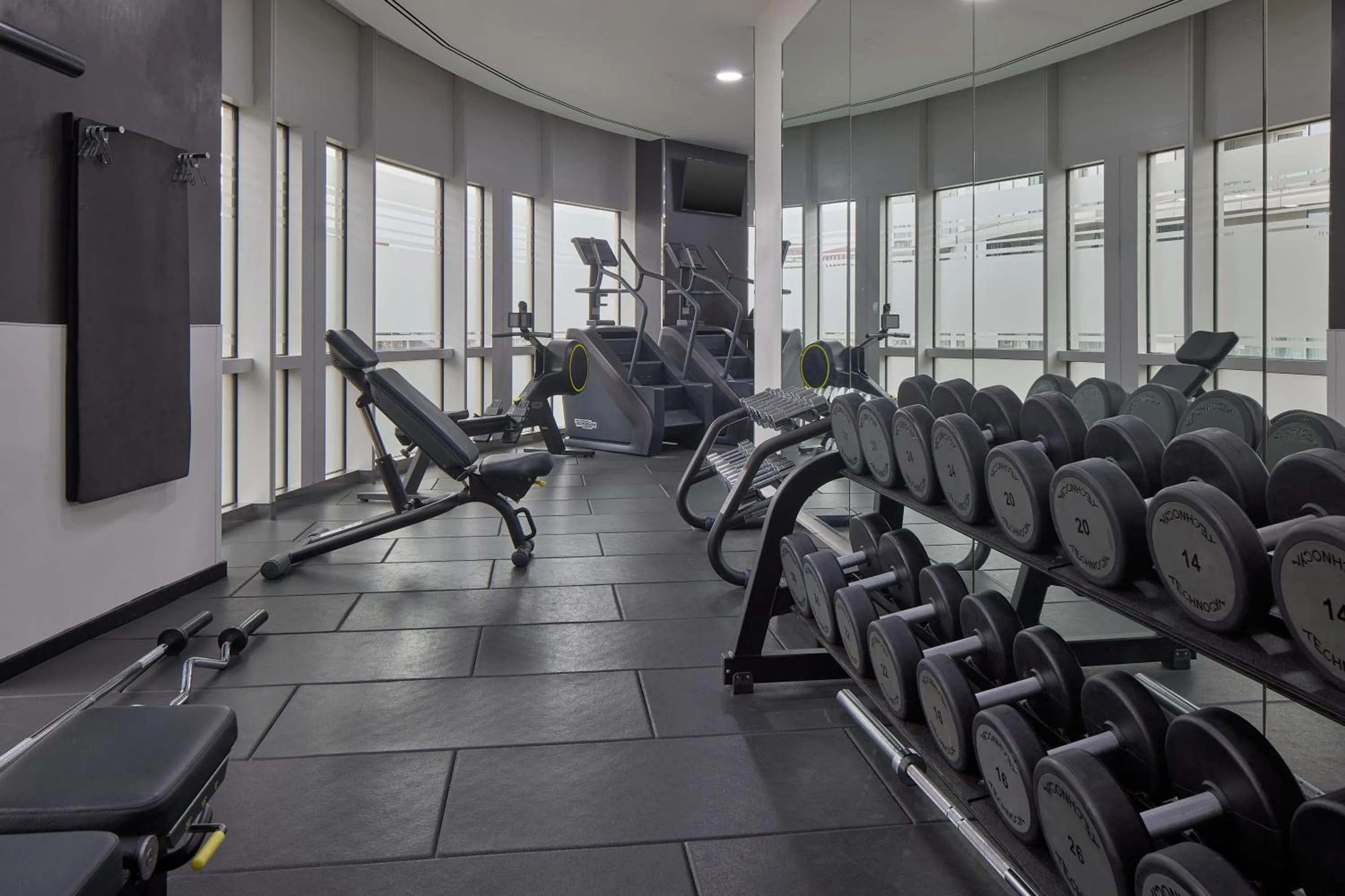 Fitness centre/facilities in Radisson Blu Hotel, London Canary Wharf East