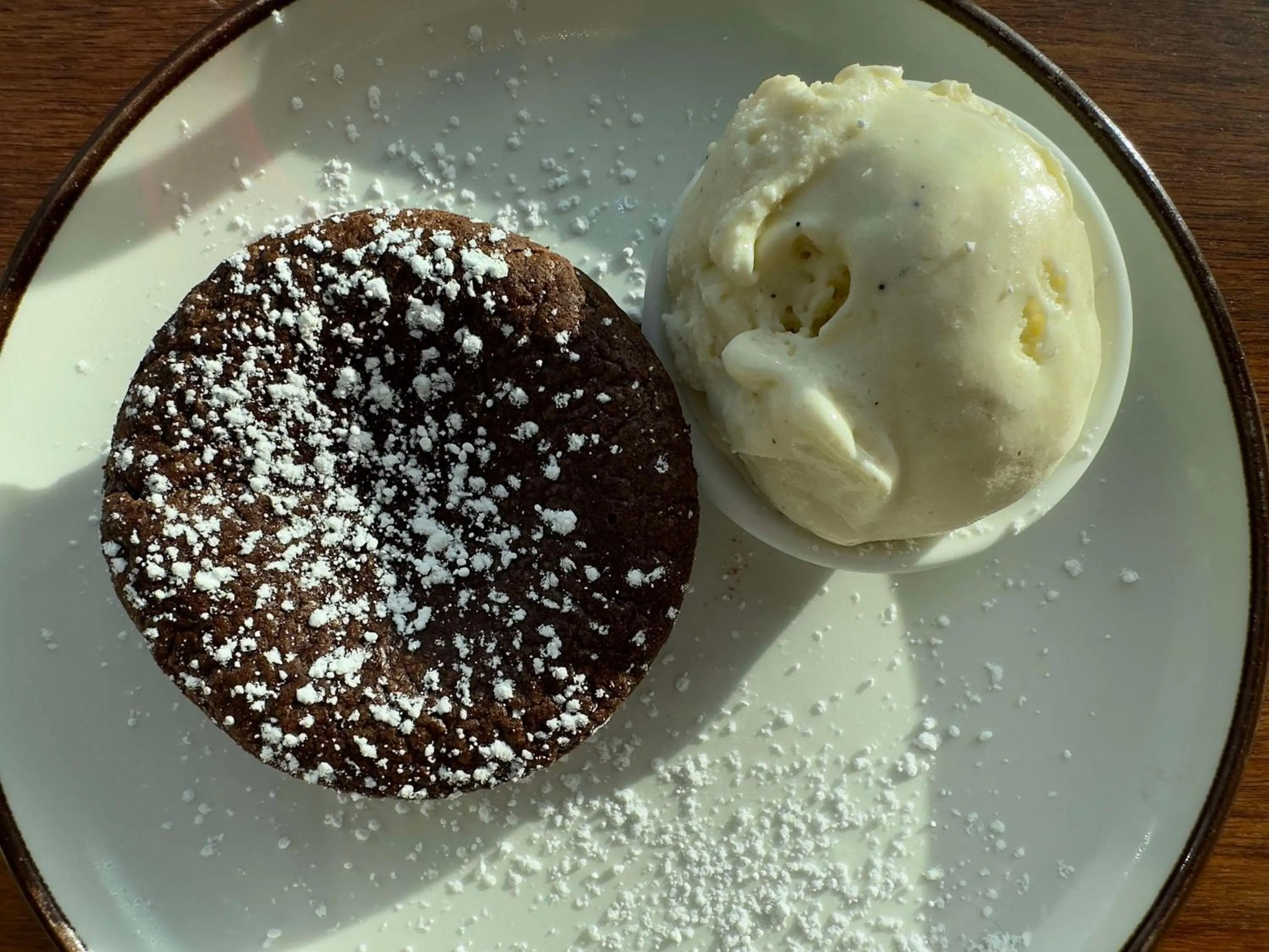 Food and drinks in Radisson Blu Hotel, London Canary Wharf East