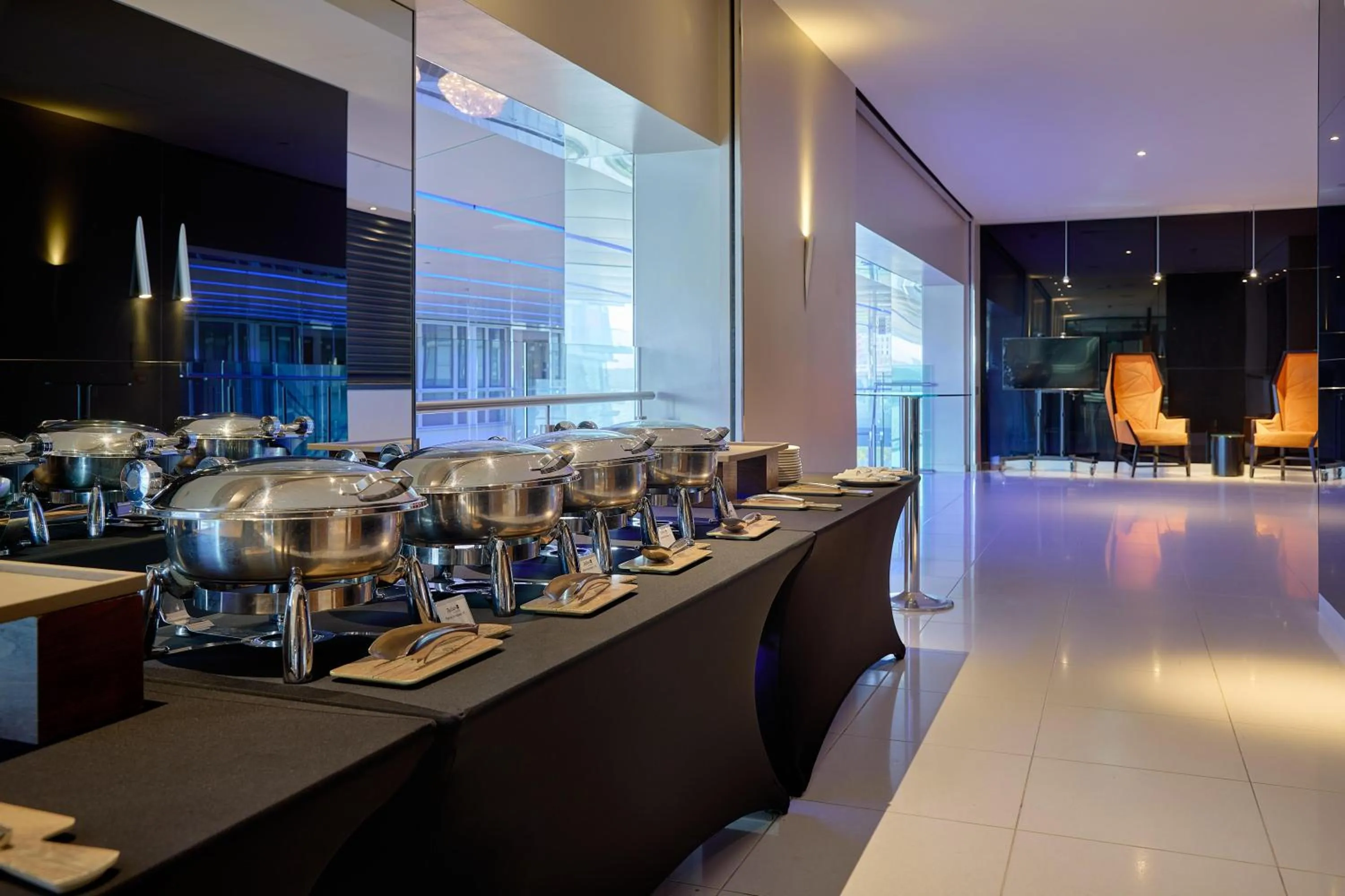 Meeting/conference room in Radisson Blu Hotel, London Canary Wharf East