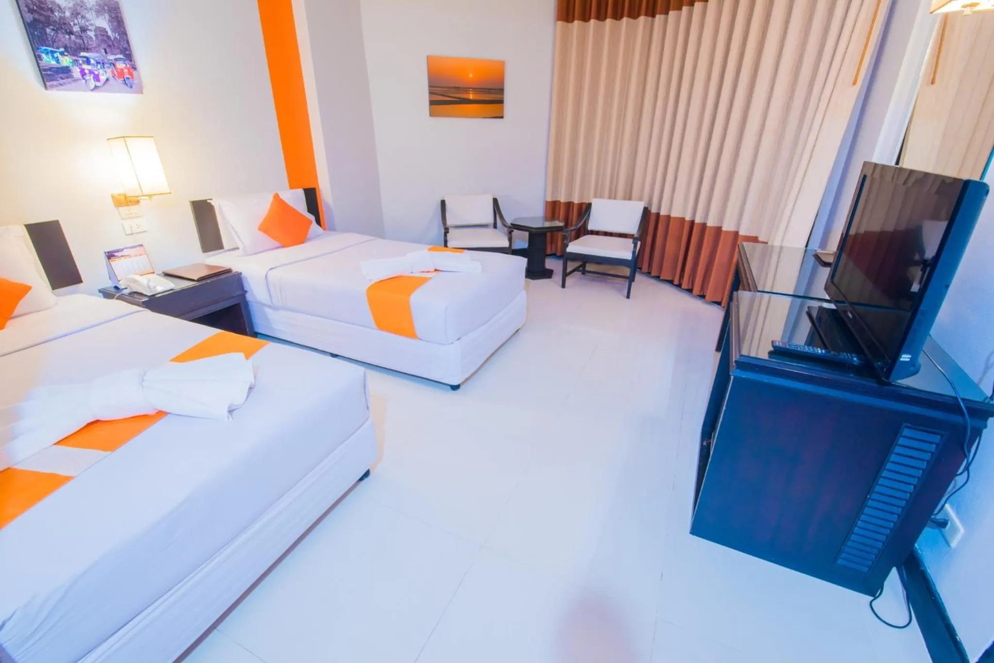 Bedroom, Bed in Asawann Hotel Nongkhai