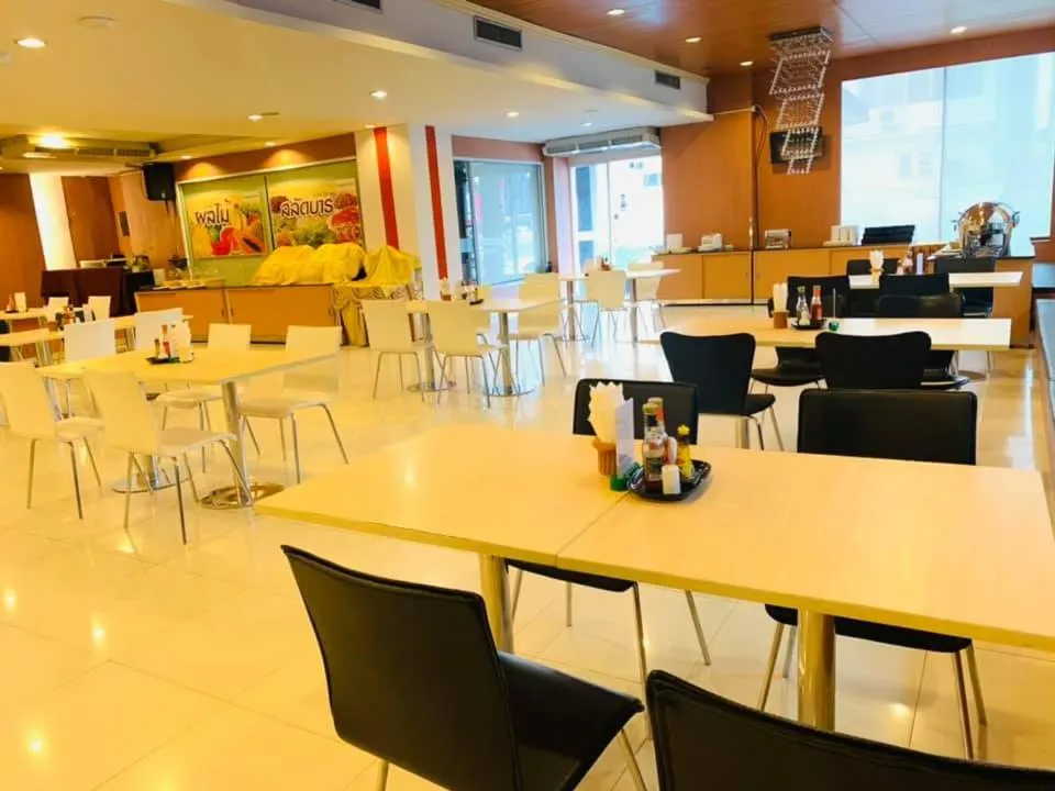 Restaurant/places to eat in Asawann Hotel Nongkhai