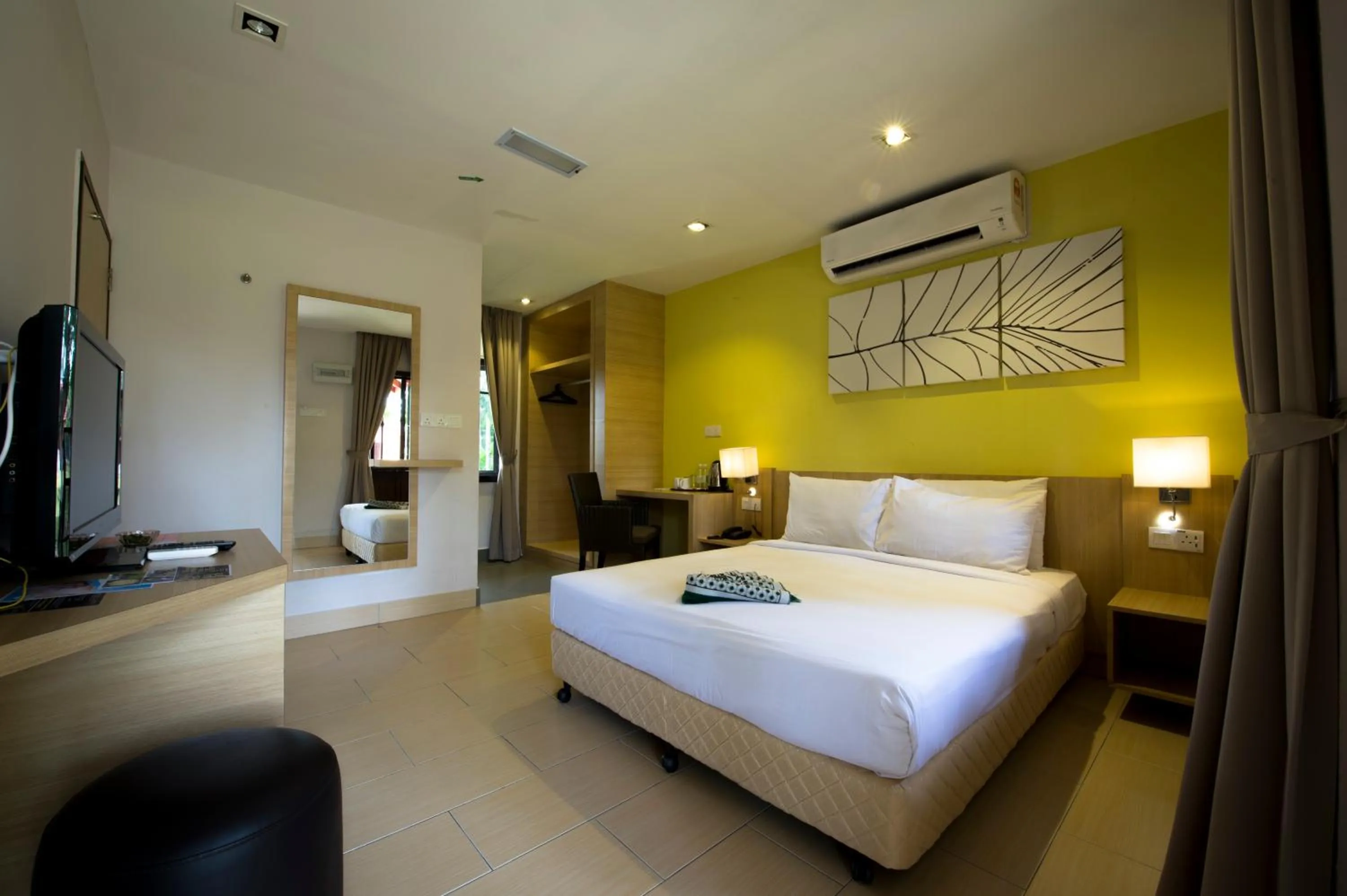 Shower, Bed in De Palma Resort Kuala Selangor