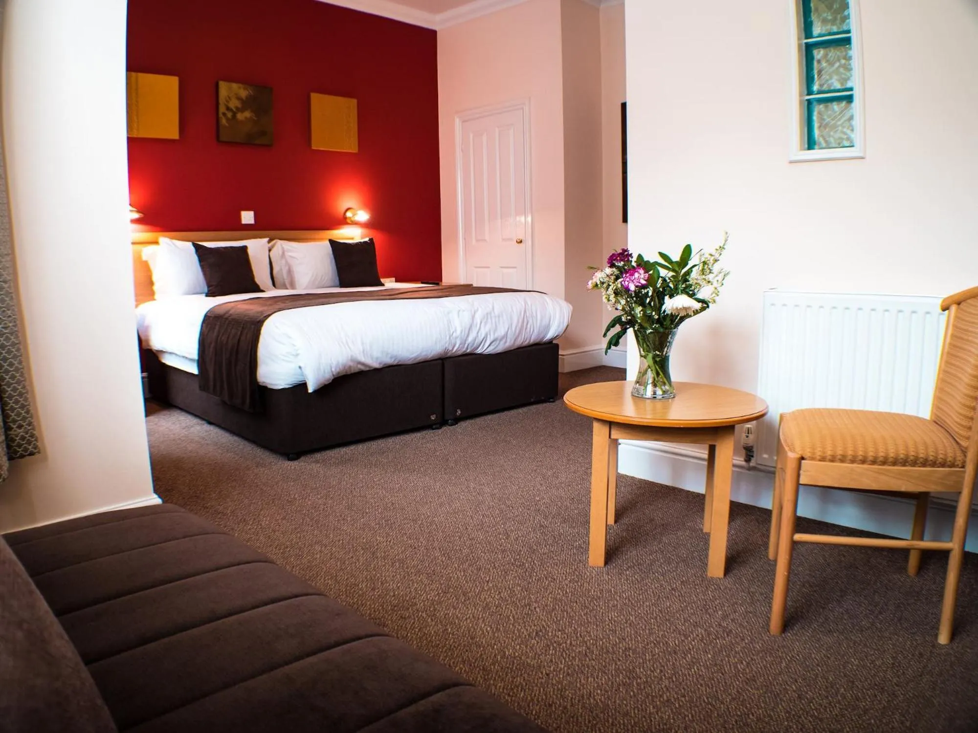 Bedroom, Bed in Glen Mona