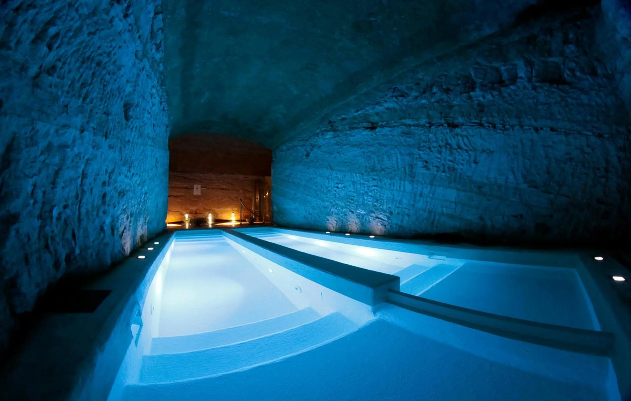 Hot Spring Bath in Relais San Maurizio