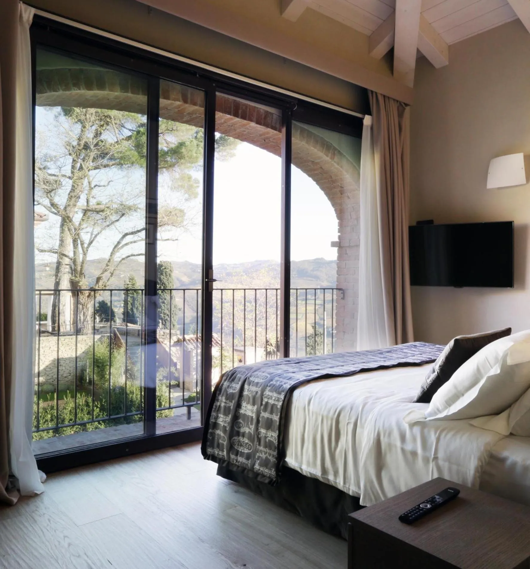 TV and multimedia, Bed in Relais San Maurizio