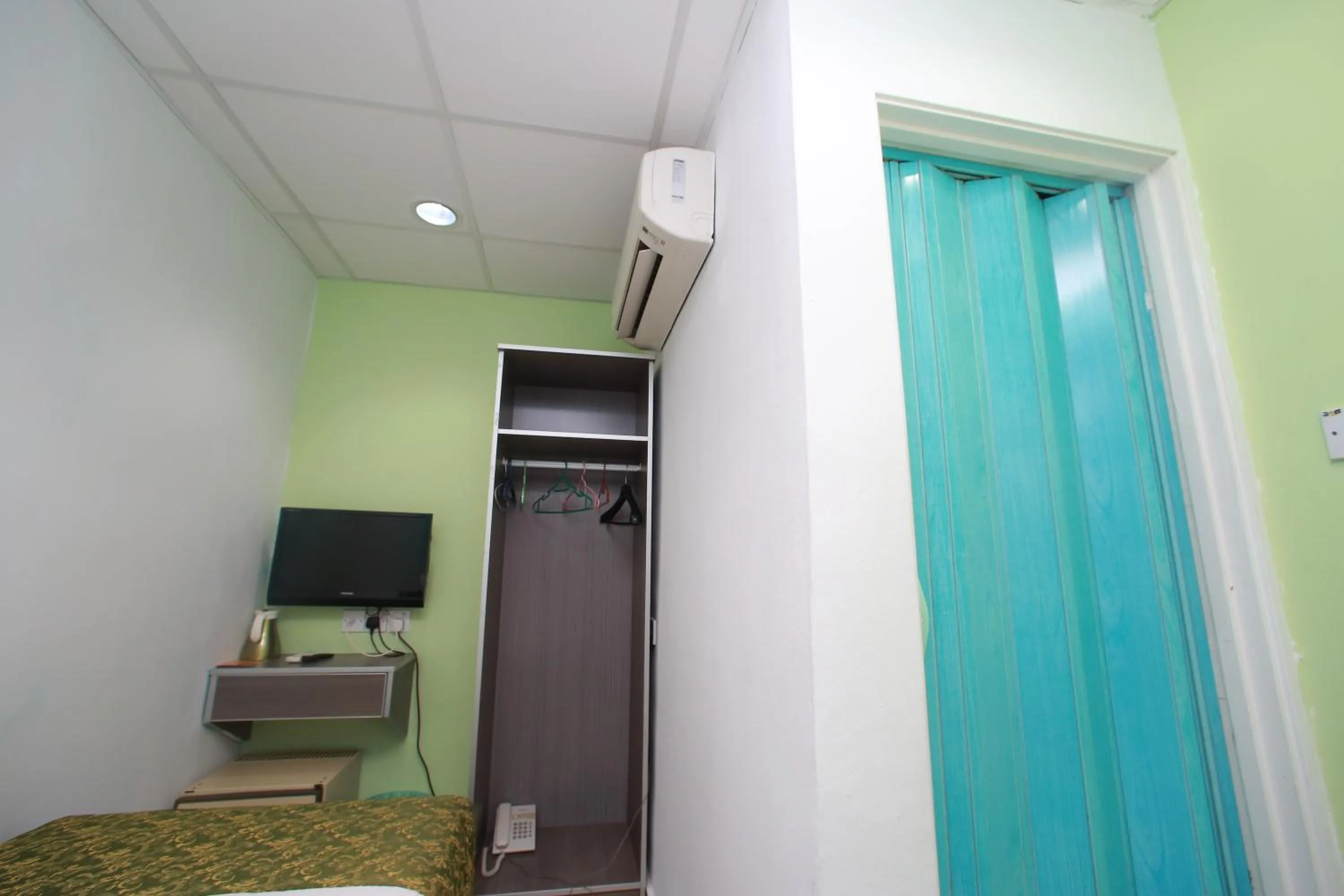 Bedroom in Lacomme Inn