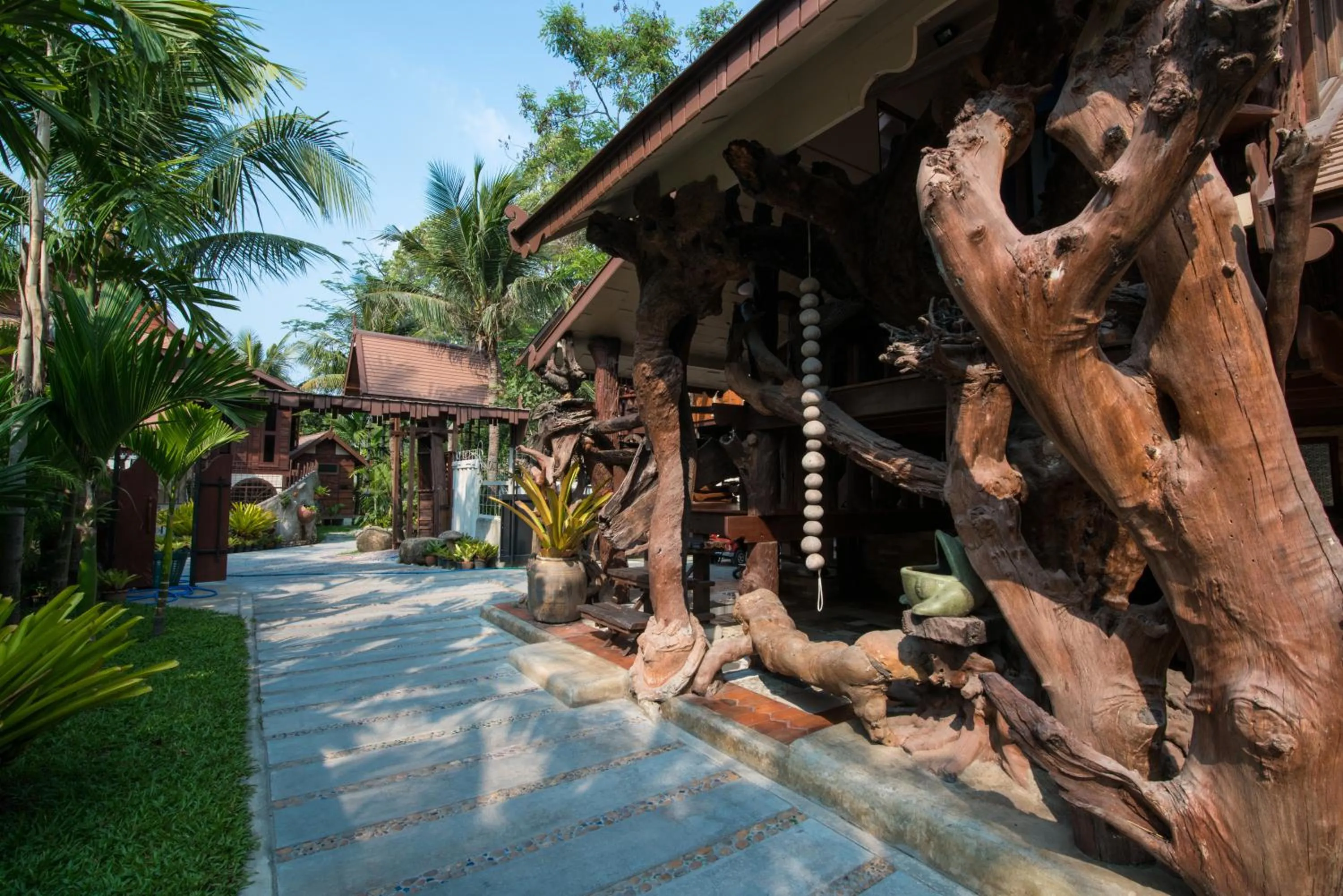 Suankaew Art Cottage