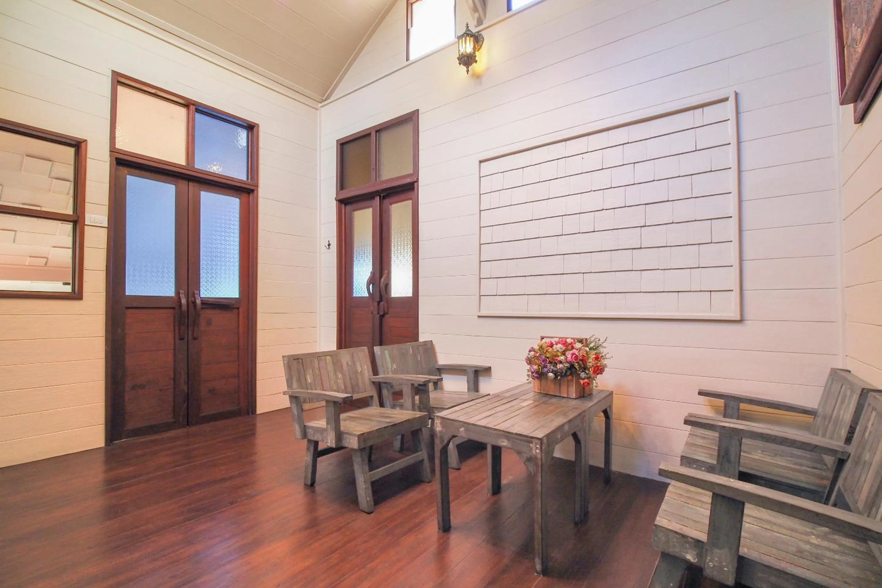 Living room in Suankaew Art Cottage