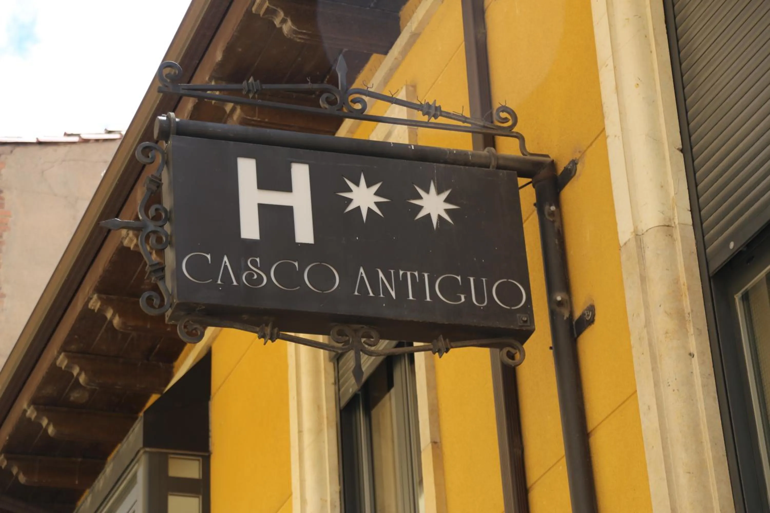 Property building in Alda Casco Antiguo