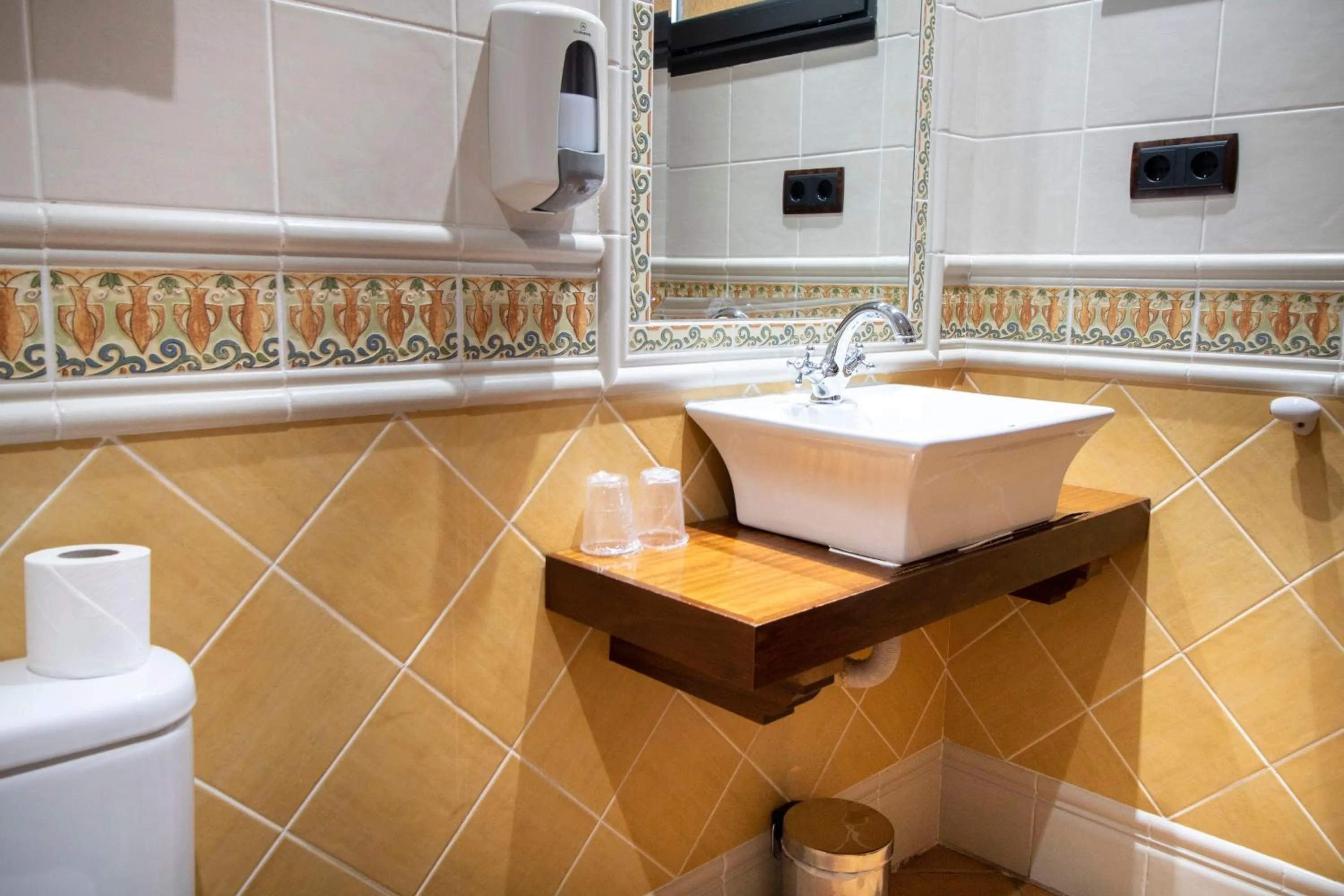 Bathroom in Alda Casco Antiguo