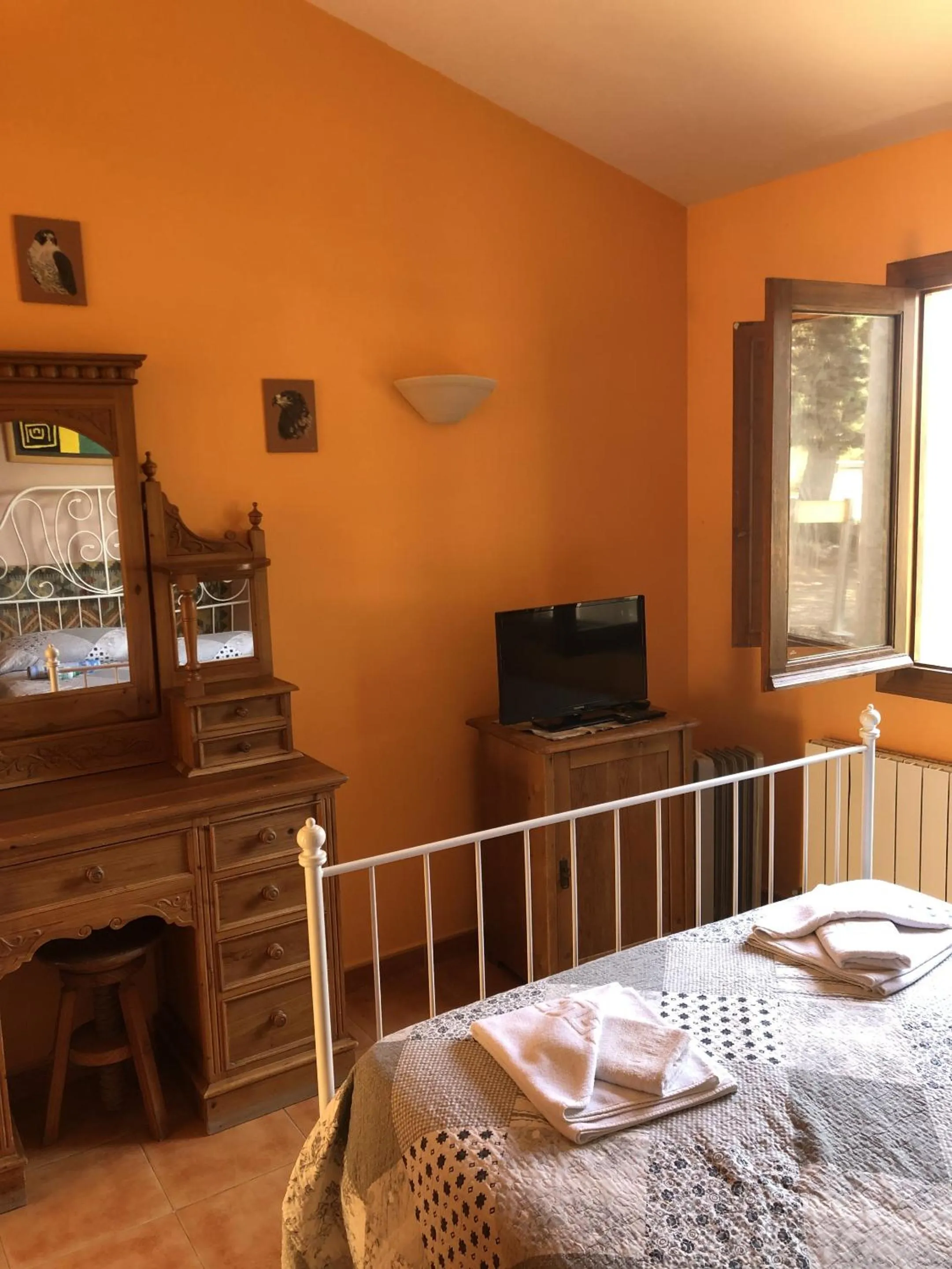 Bedroom, Bed in Hotel La Mariposa