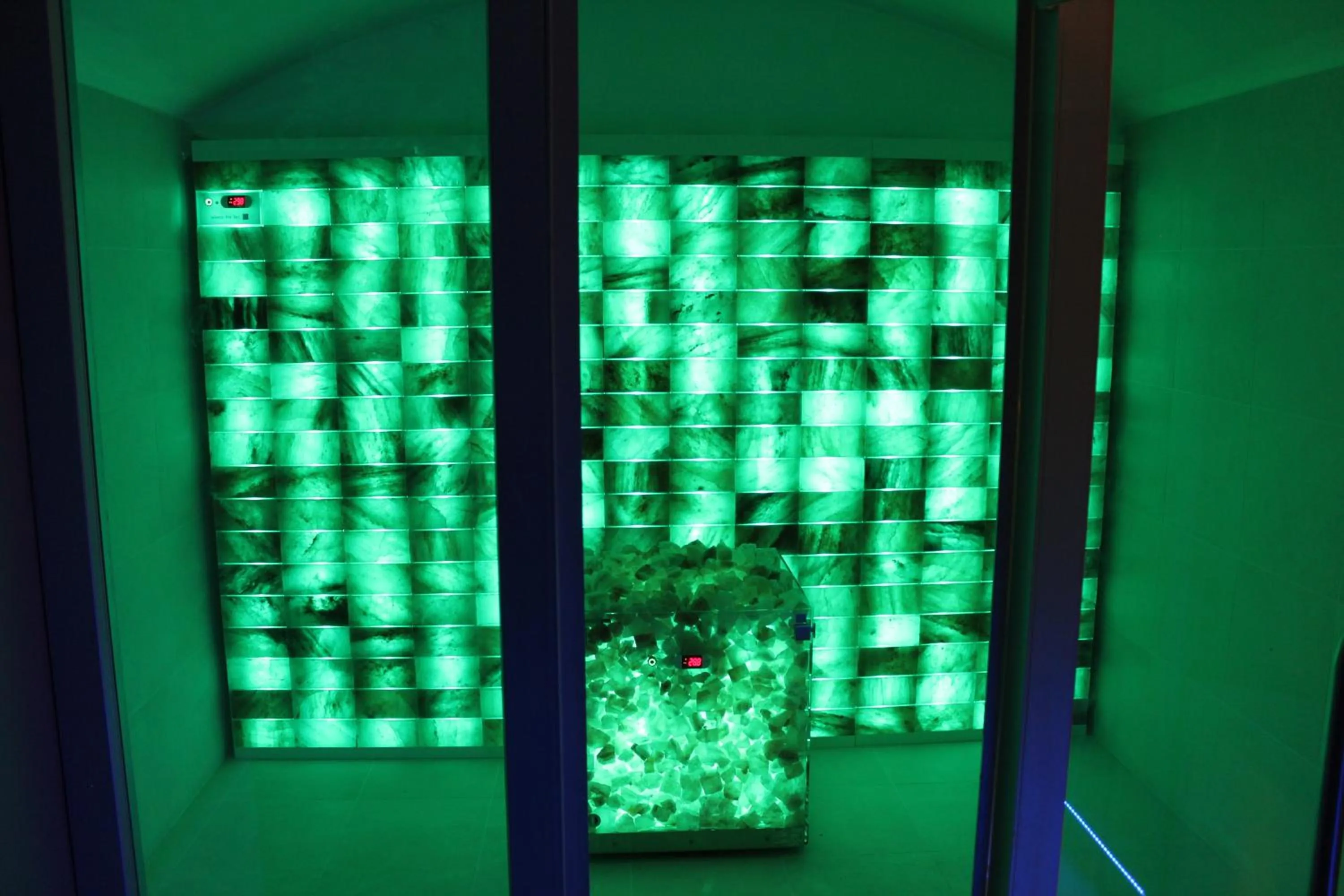 Spa and wellness centre/facilities in Parco Dei Principi Hotel Congress & SPA