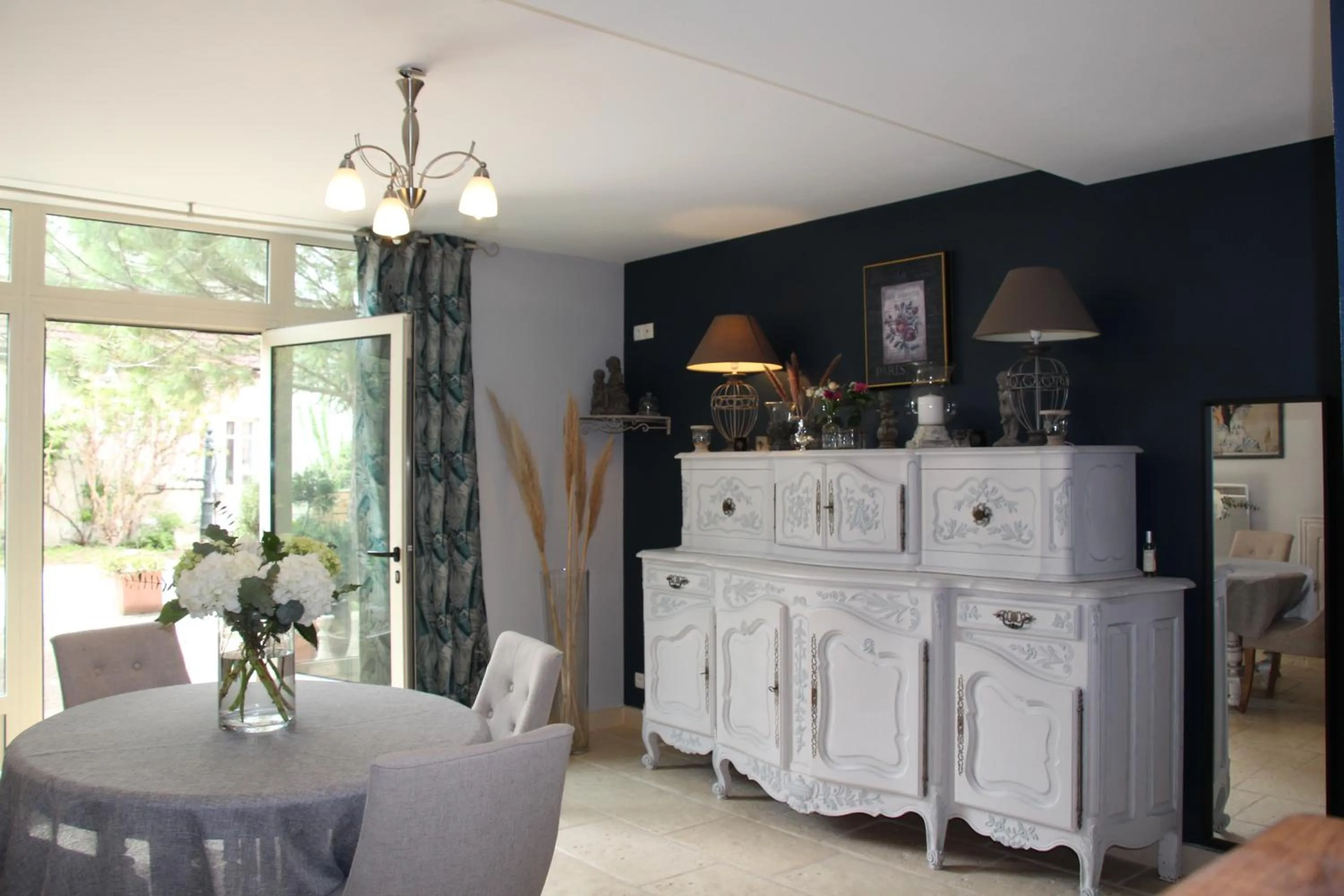 Property building in Le Clos de la Challangette