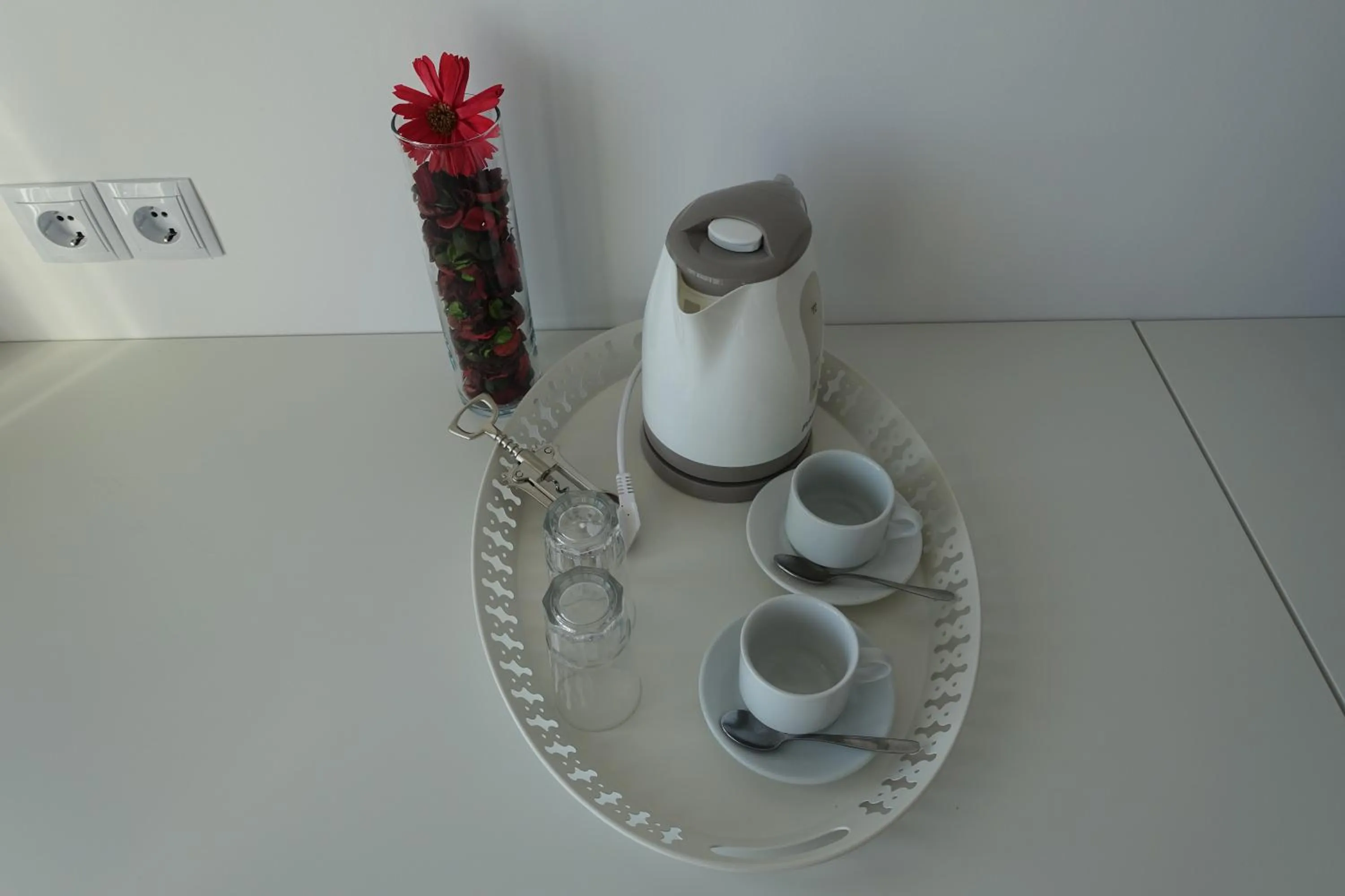 Coffee/tea facilities in Hotel Rene