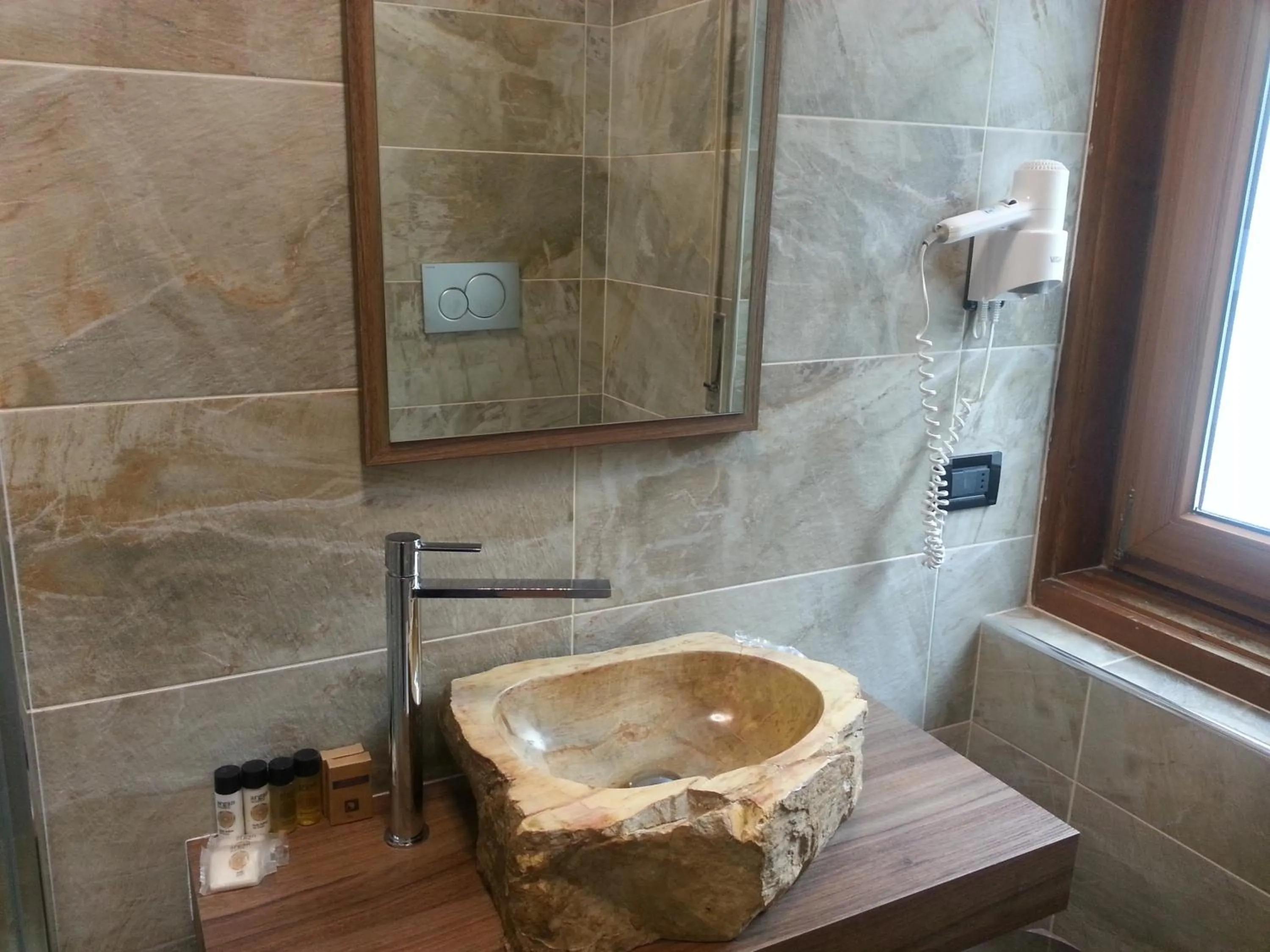 Decorative detail in Hotel al Sole