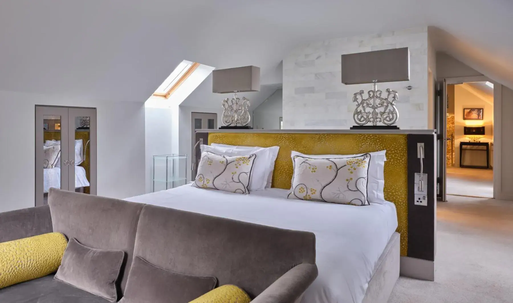 Manor Suite in The Mole Resort - Hotel rooms Manor Suite in The Mole Resort - Hotel rooms