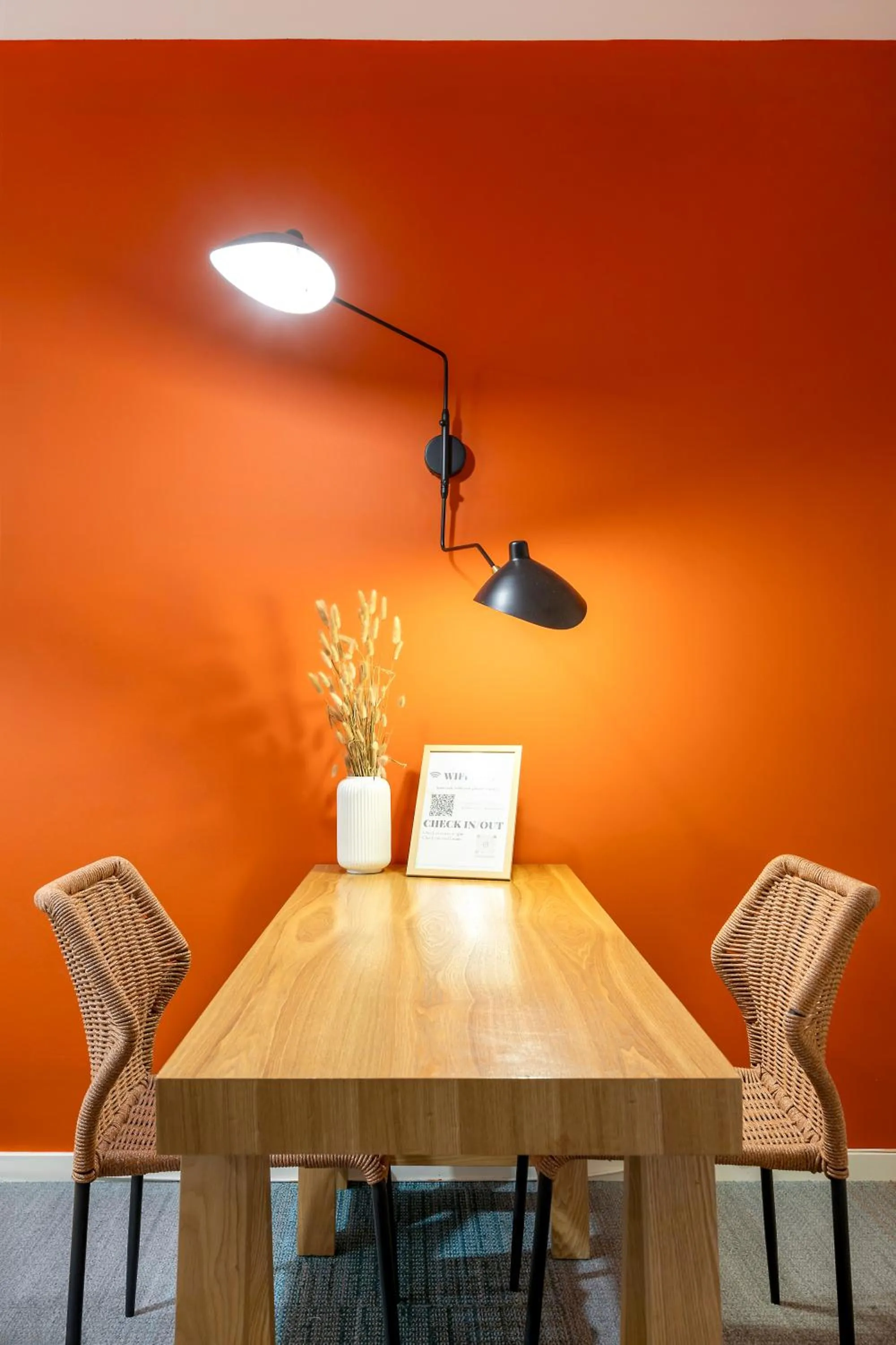 Communal lounge/ TV room in Hostal Barcelona Centro