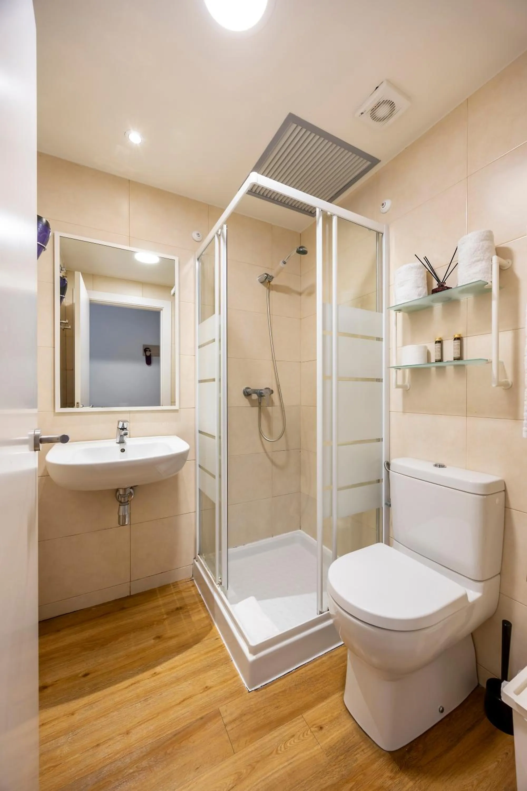 Bathroom in Hostal Barcelona Centro