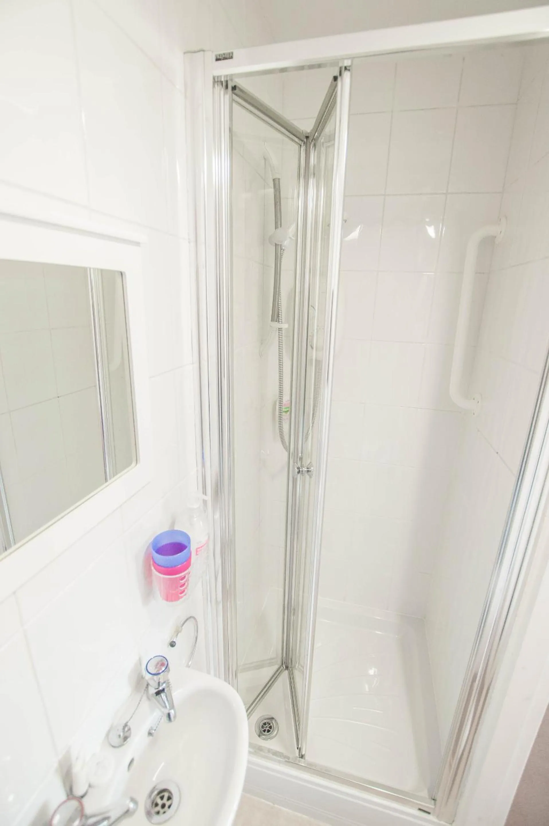 Bathroom in Elim Bank Guest House