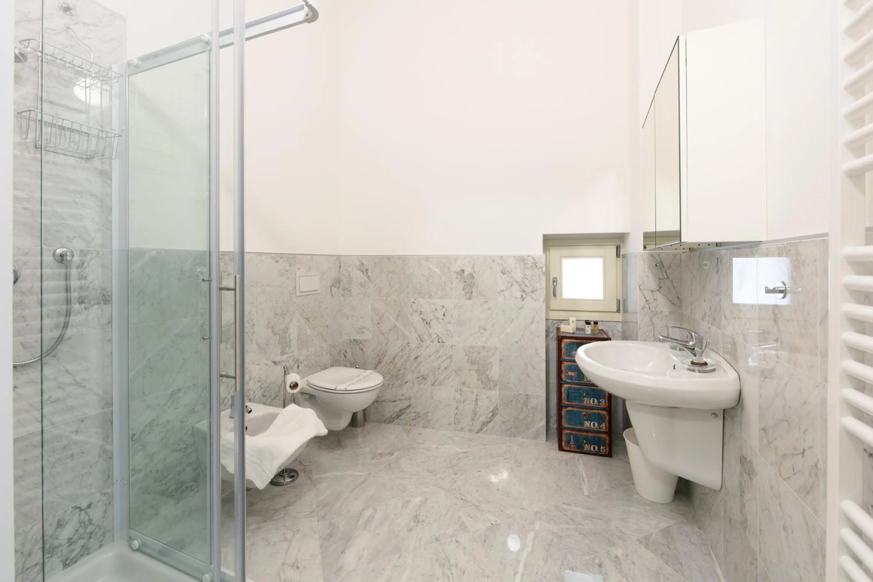 Bathroom in Verbania - Luxury Italy Apartments
