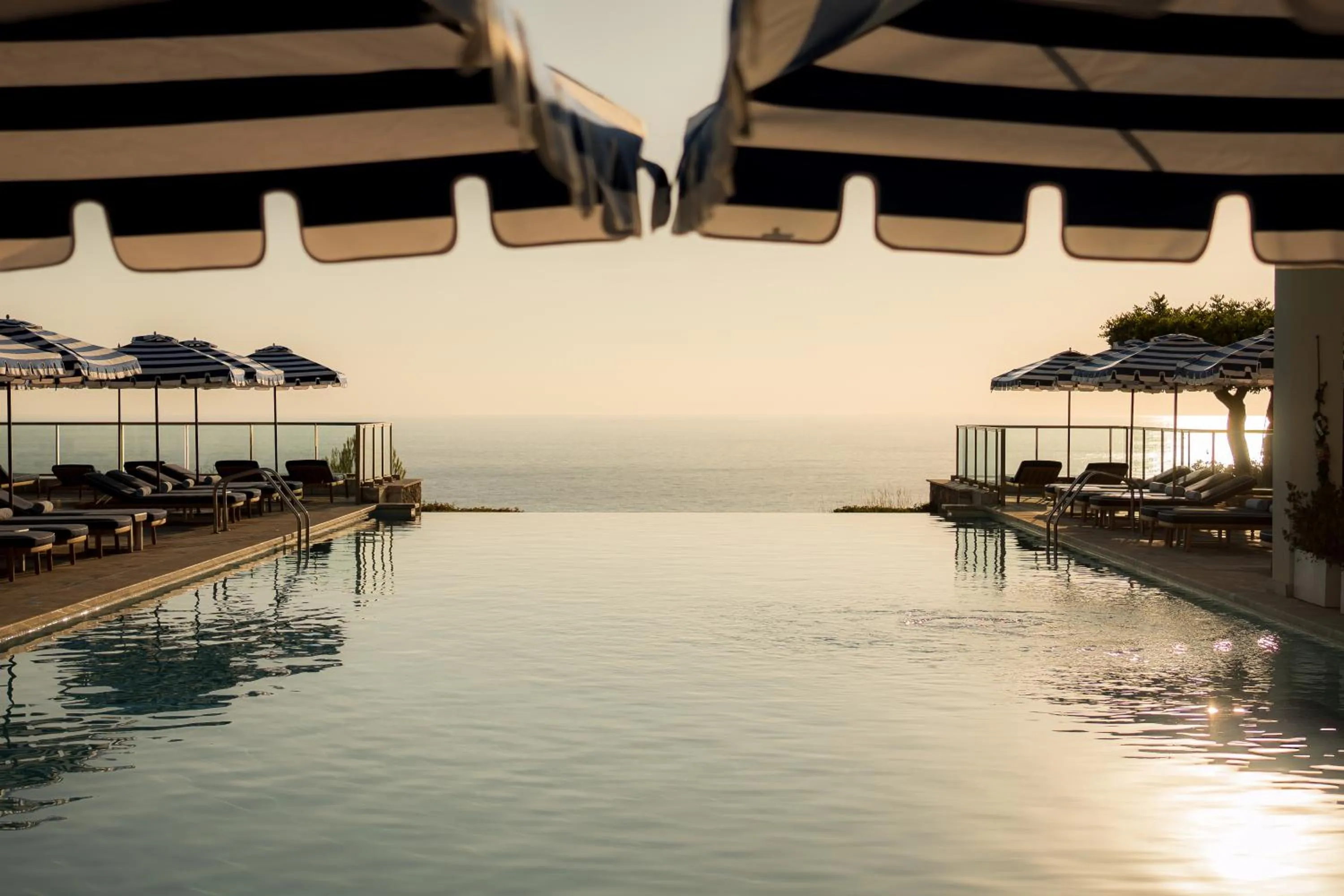 Swimming pool in Jumeirah Mallorca