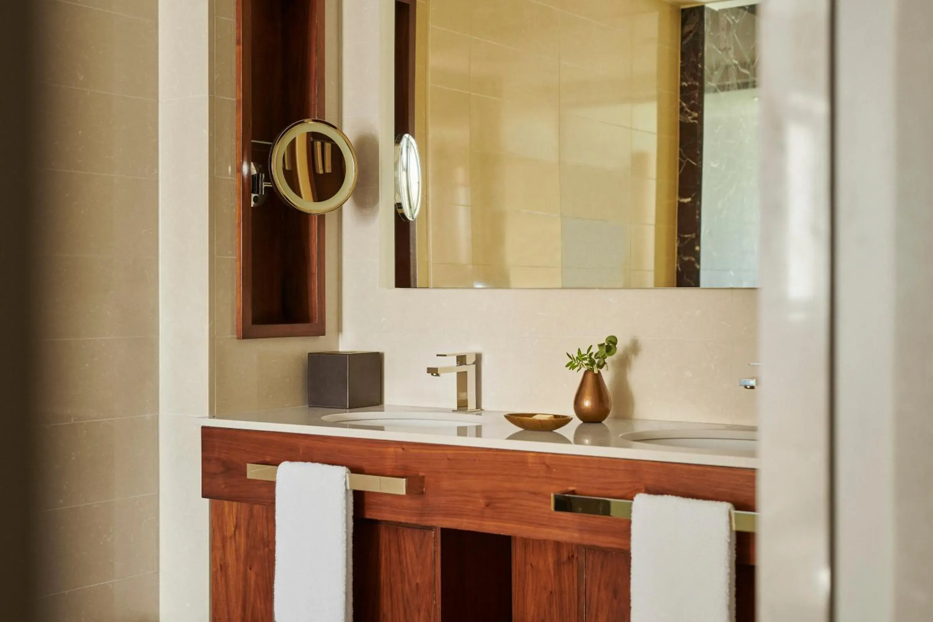 Deluxe Double Room with Tramuntana Mountain View in Jumeirah Mallorca Deluxe Double Room with Tramuntana Mountain View in Jumeirah Mallorca