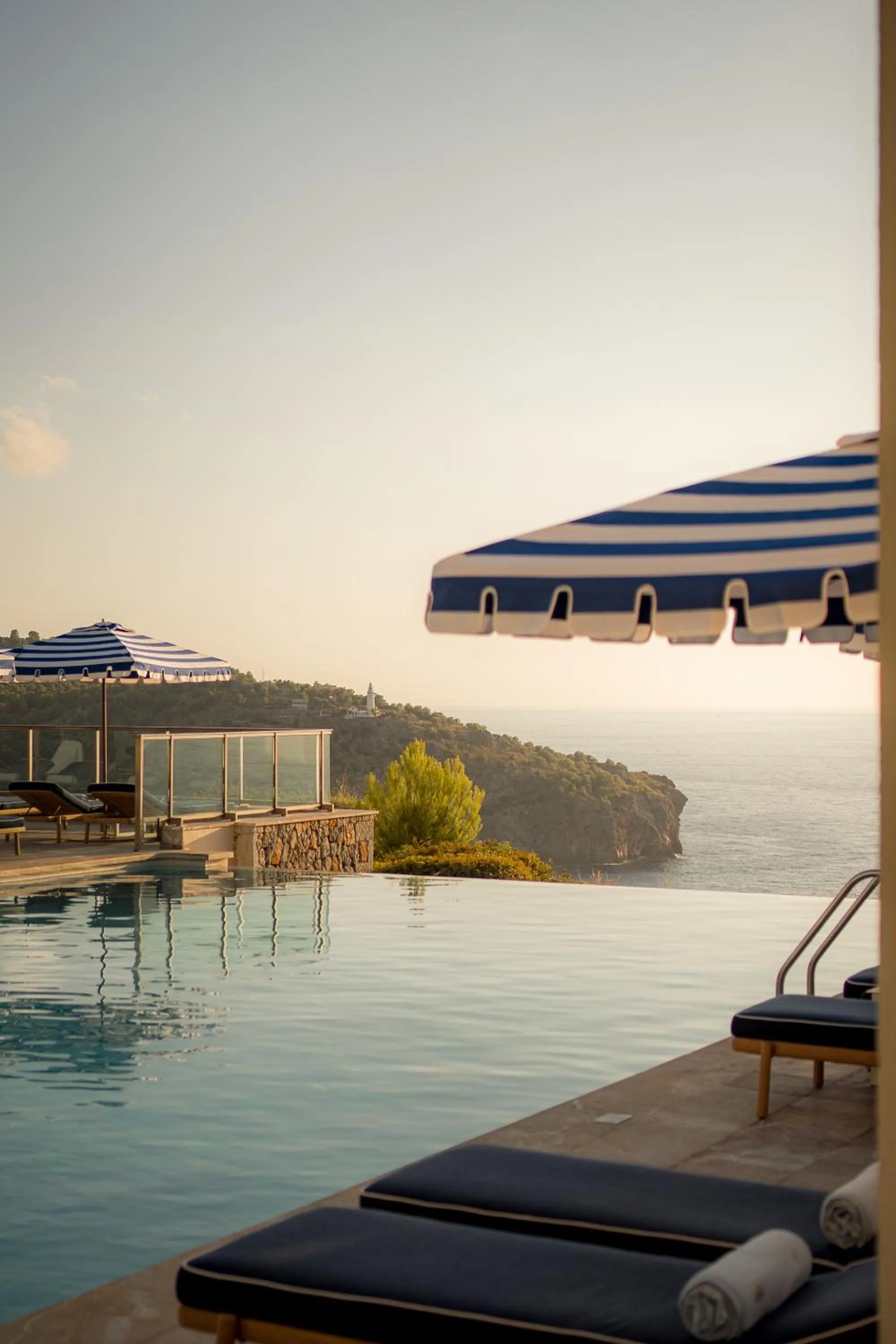 Swimming pool in Jumeirah Mallorca