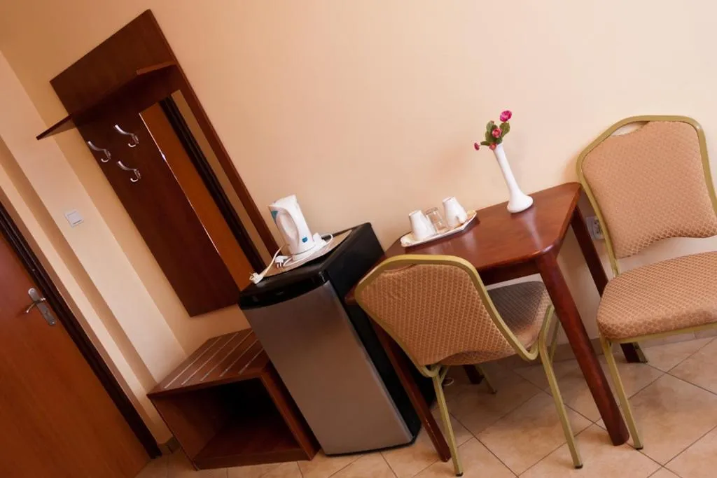 Seating area in Hotel Elda 2