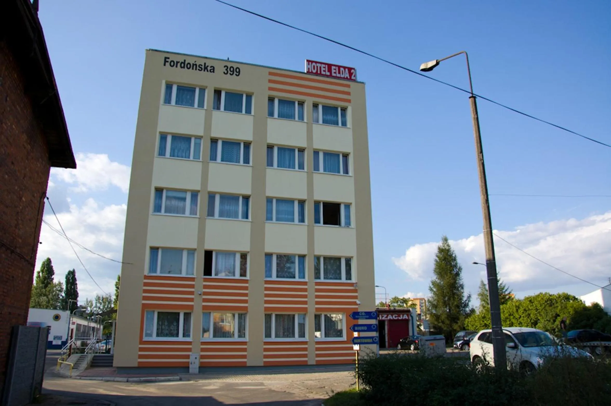 Property building in Hotel Elda 2
