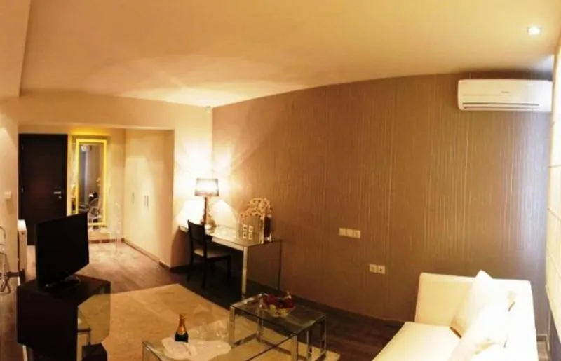 Living room, Bed in Aliakmon Hotel