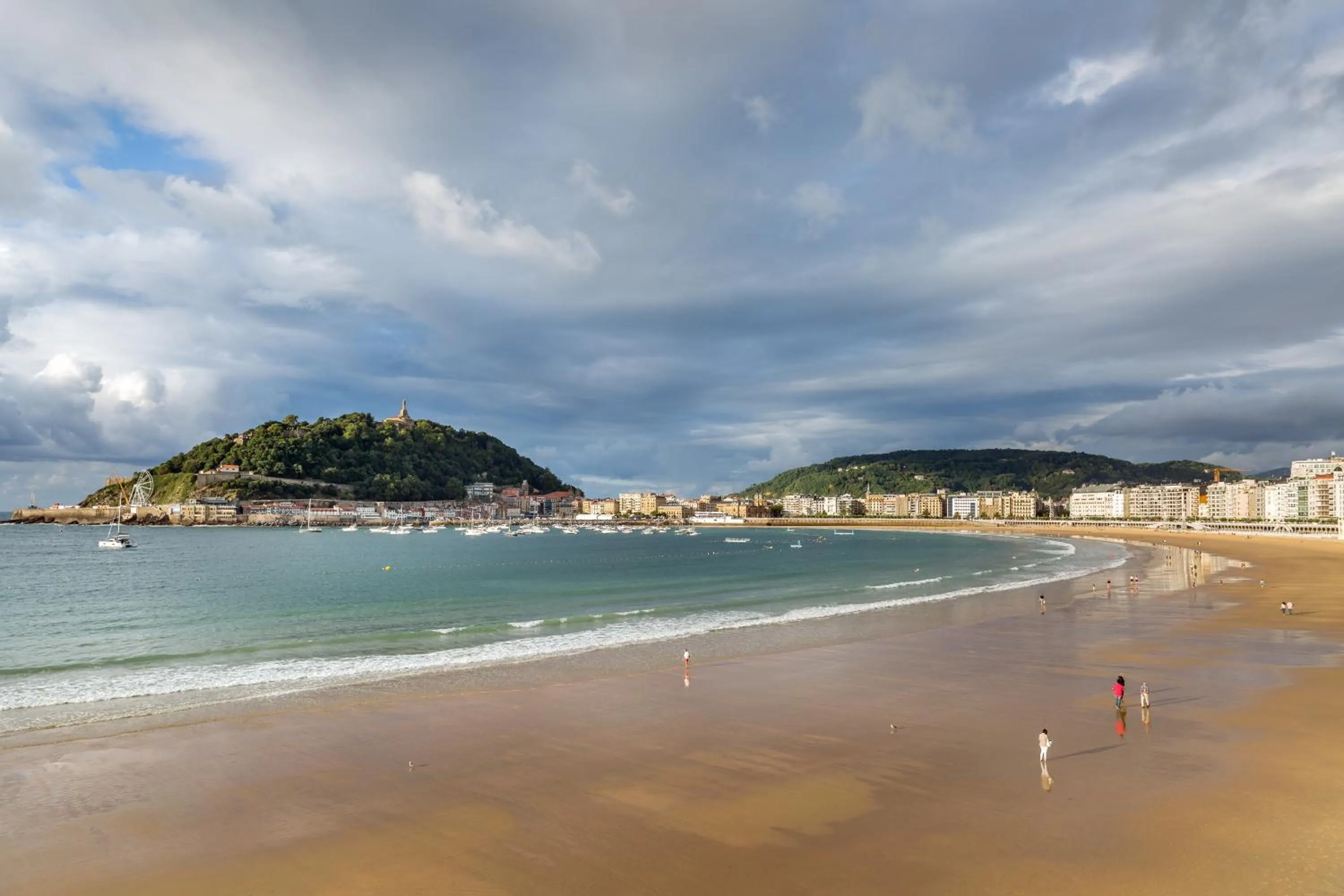 Beach in Room Mate Collection Gorka, San Sebastián