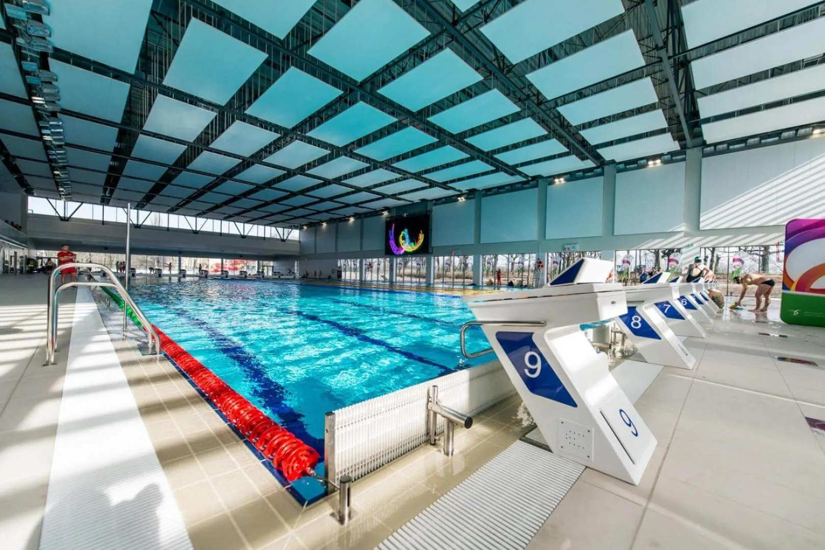 Pool view in Hotel Orbita