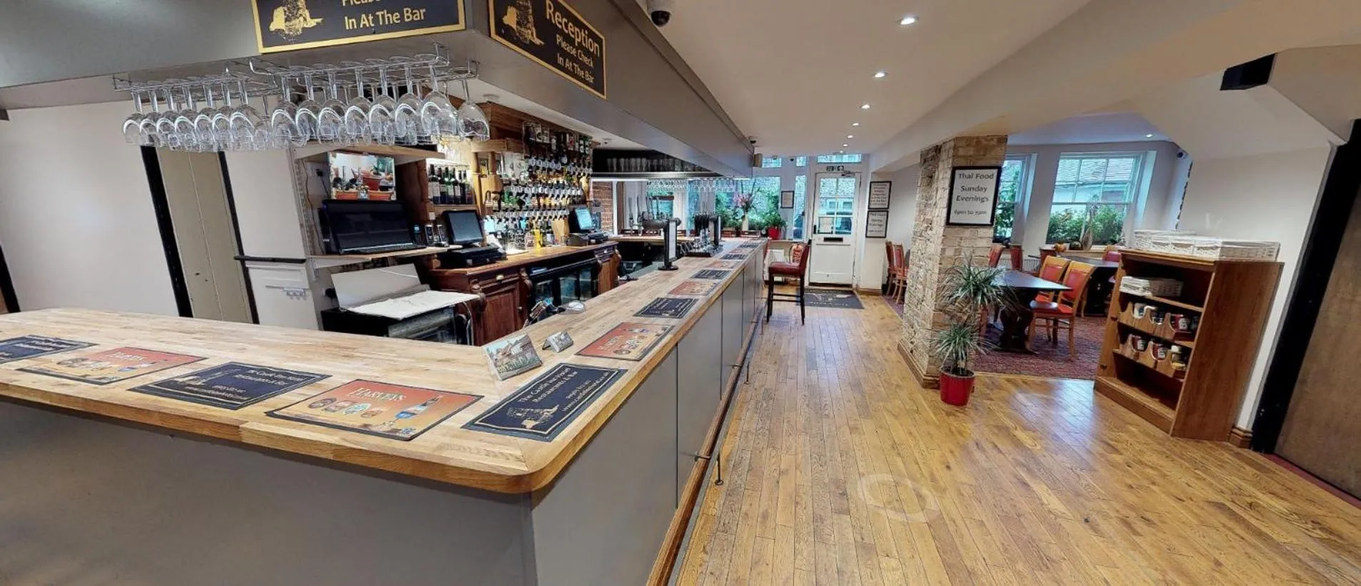 Lounge or bar in The Castle Inn Hotel Bramber