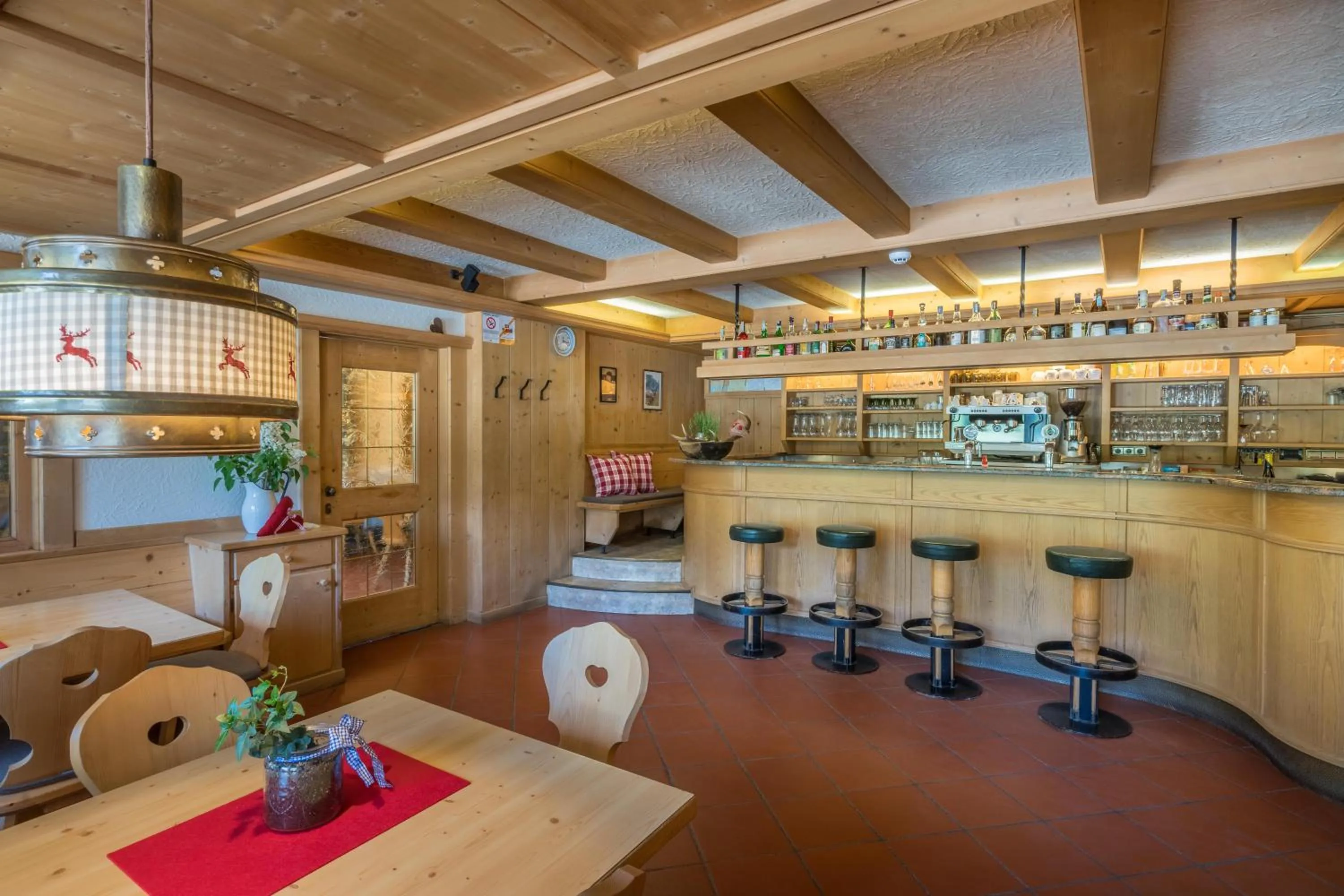 Drinks in Hotel Alpenrast