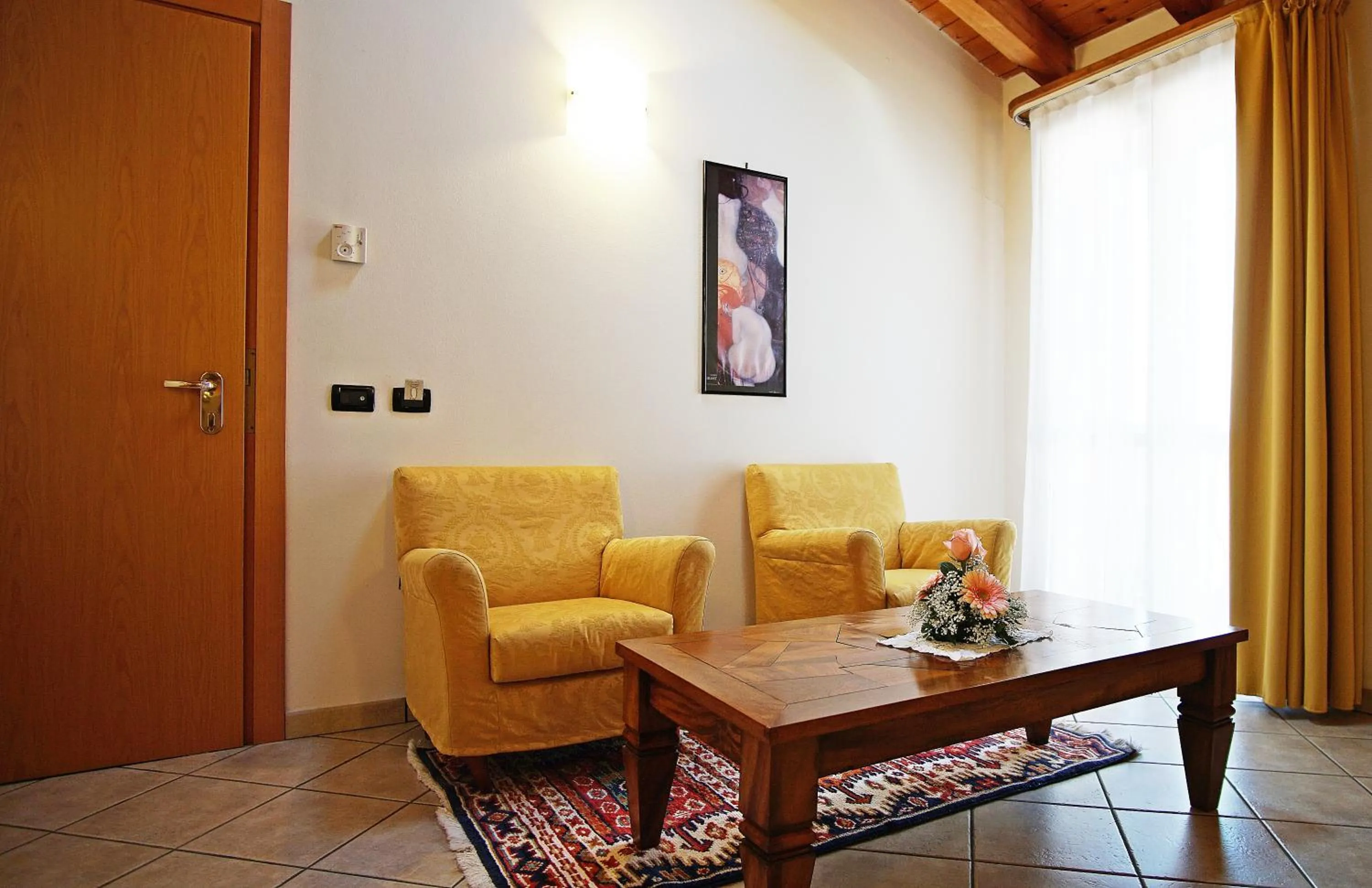 Decorative detail in Alla Nave