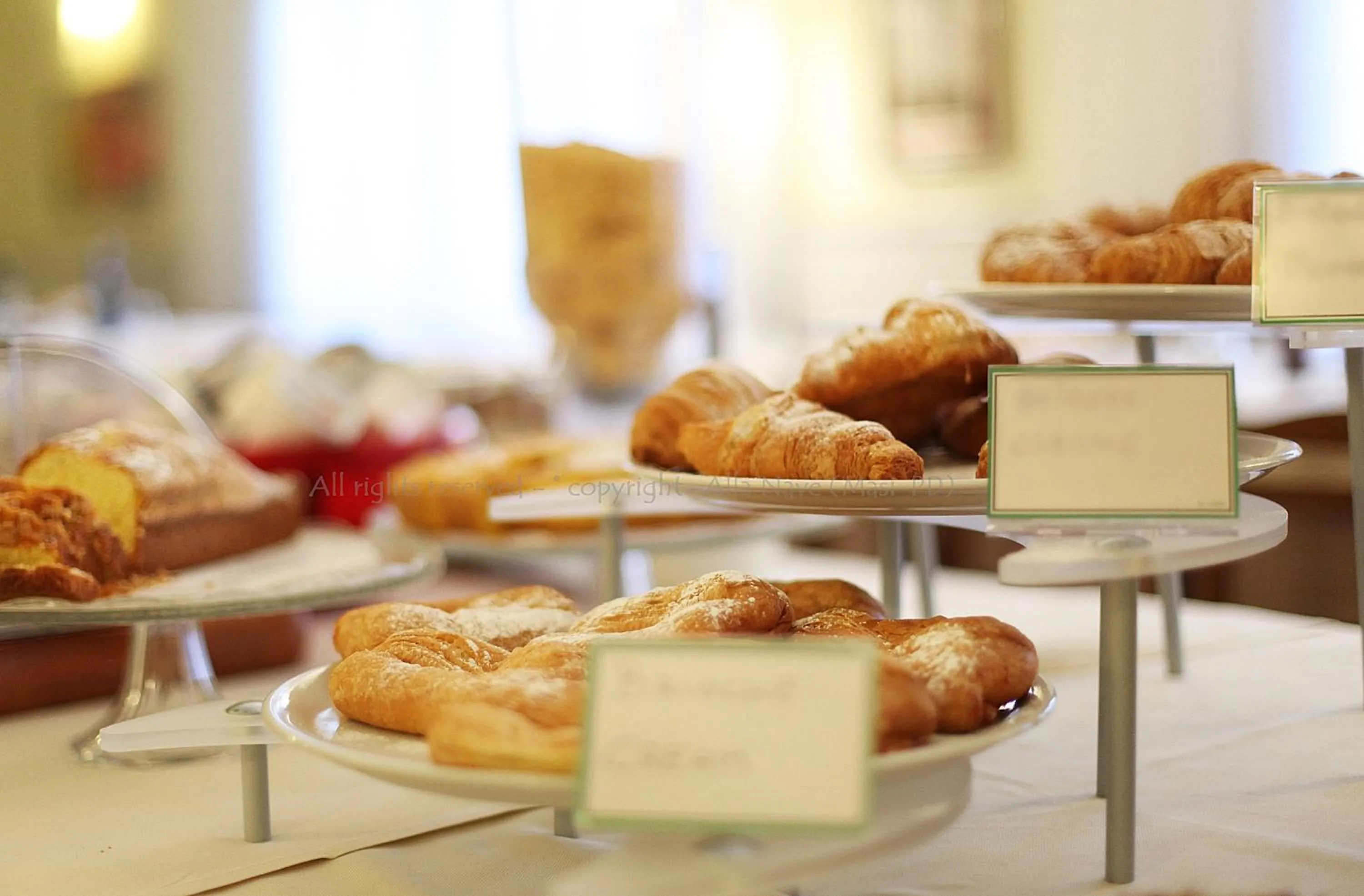 Restaurant/places to eat in Alla Nave