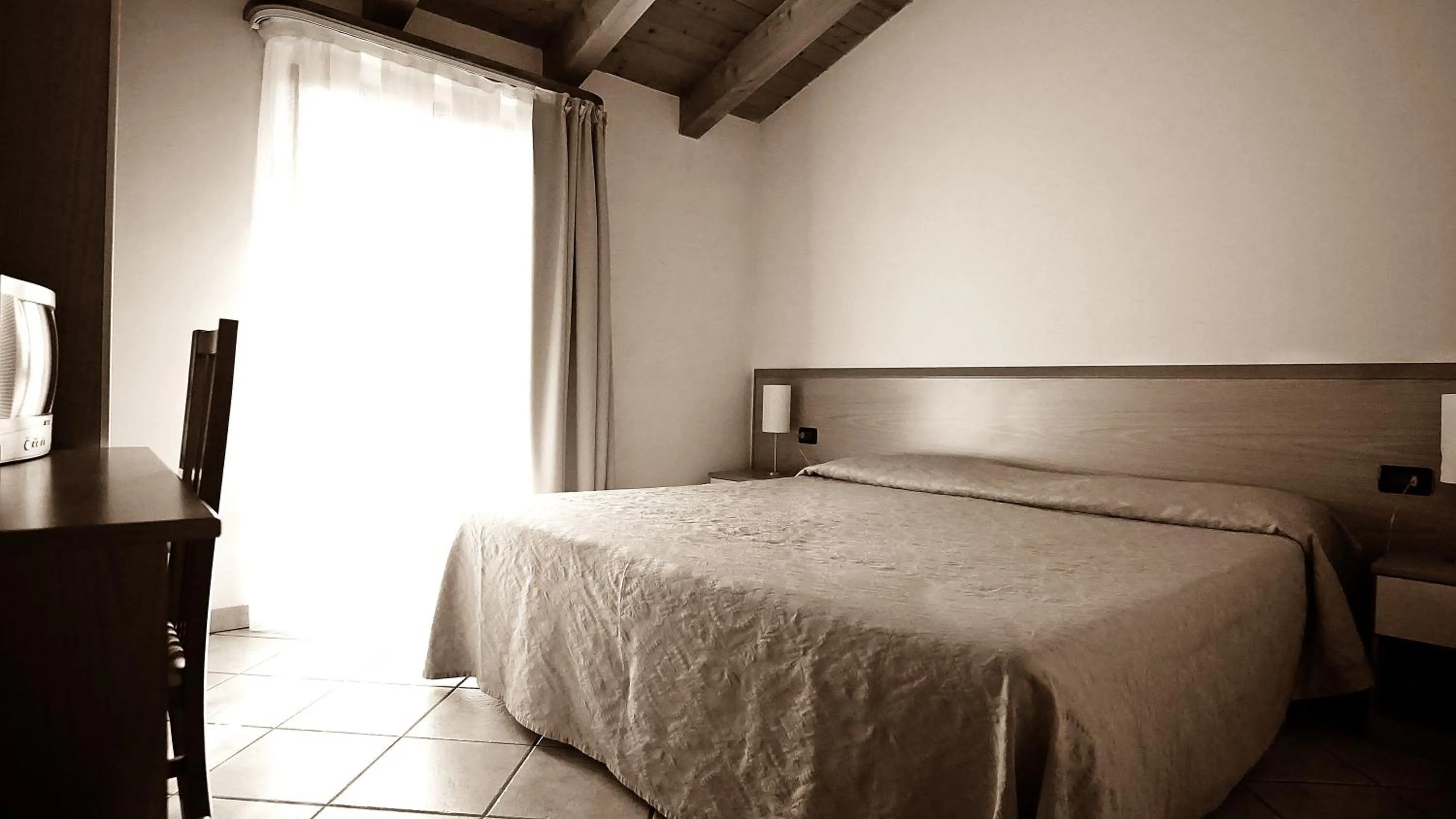 Decorative detail, Bed in Alla Nave