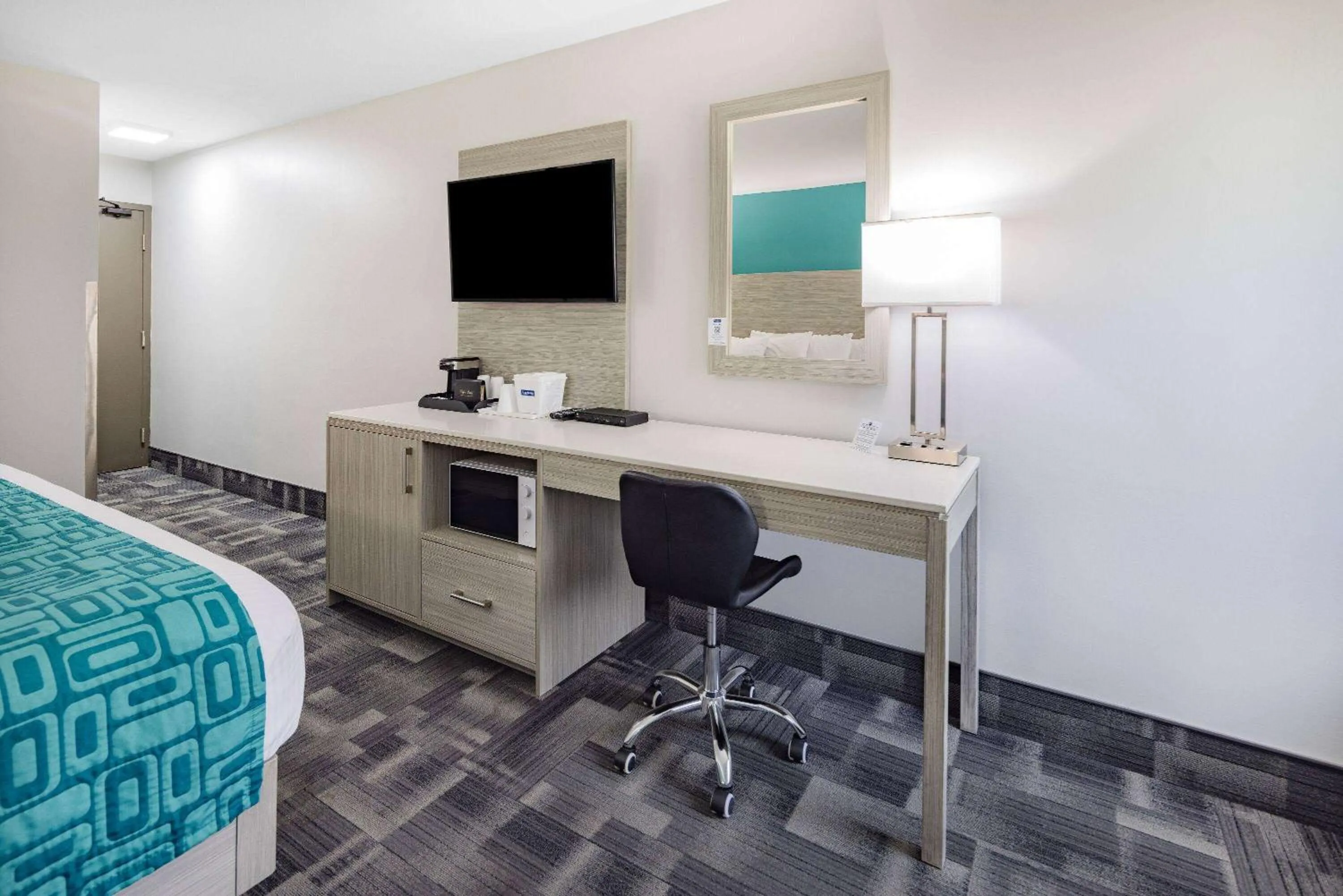 Photo of the whole room, Bed in Travelodge by Wyndham Miramichi New Brunswick