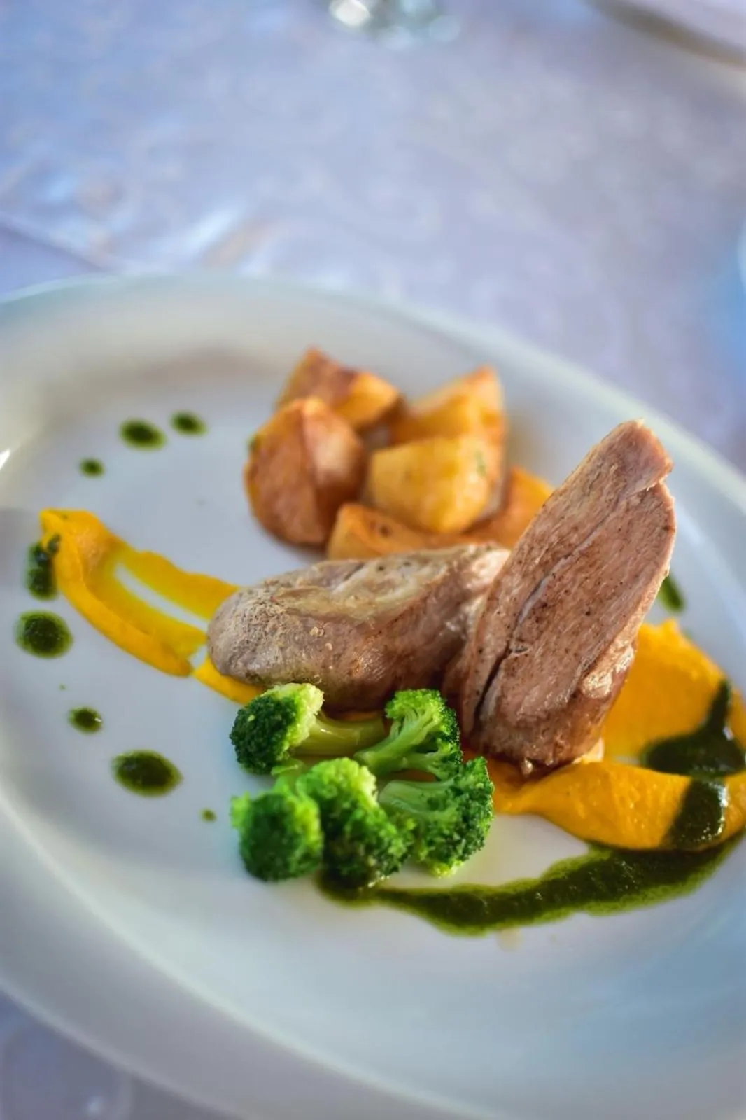 Restaurant/places to eat in Hotel Drim & SPA