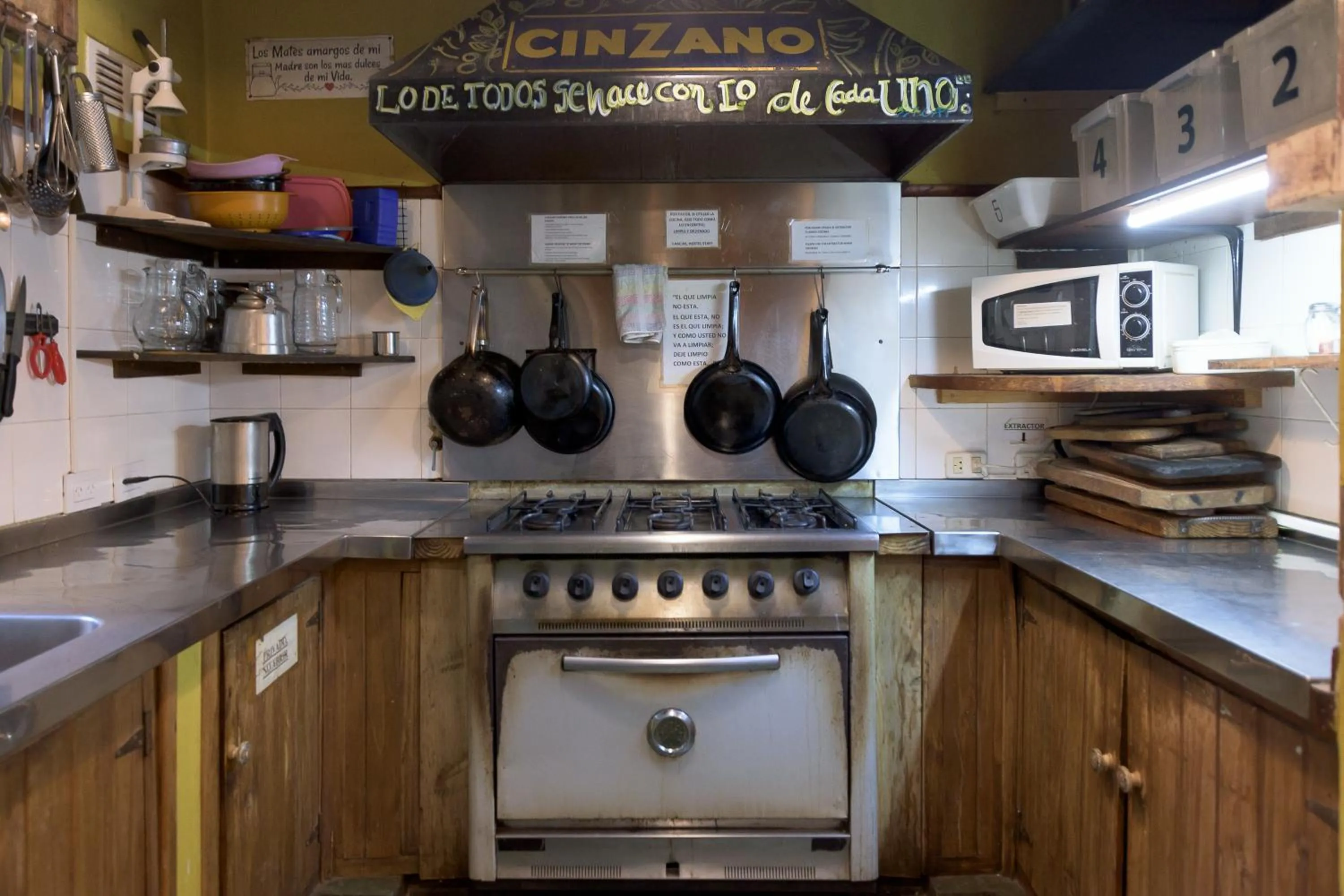 Kitchen or kitchenette in Hostel La Angostura