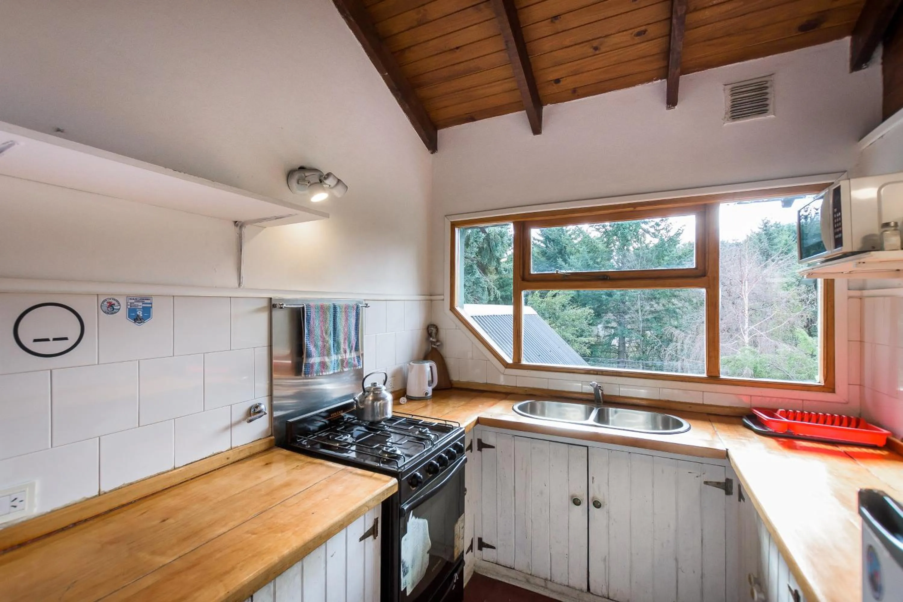 Kitchen or kitchenette in Hostel La Angostura