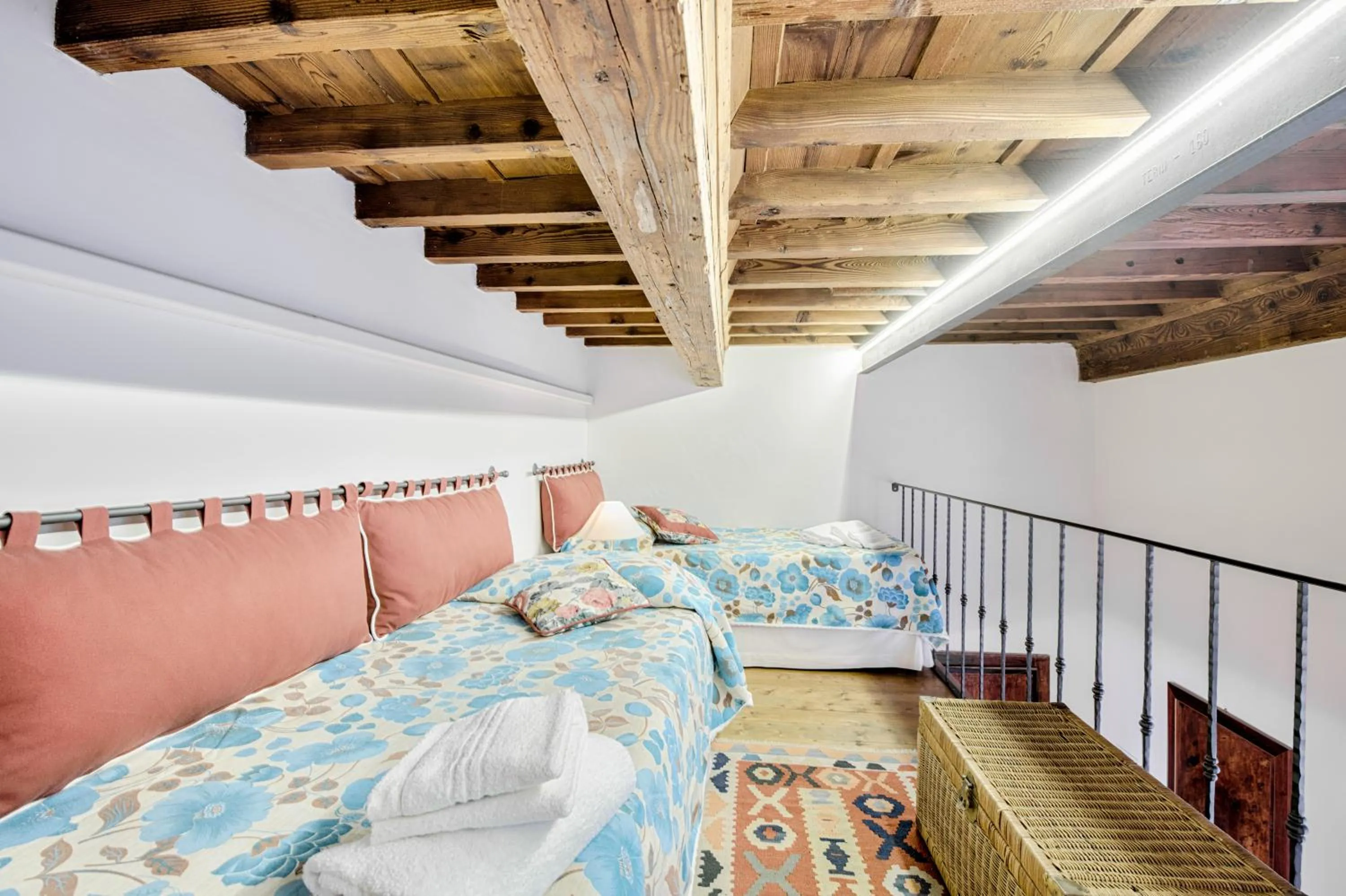 Bed in Corte al Duomo by Mmega