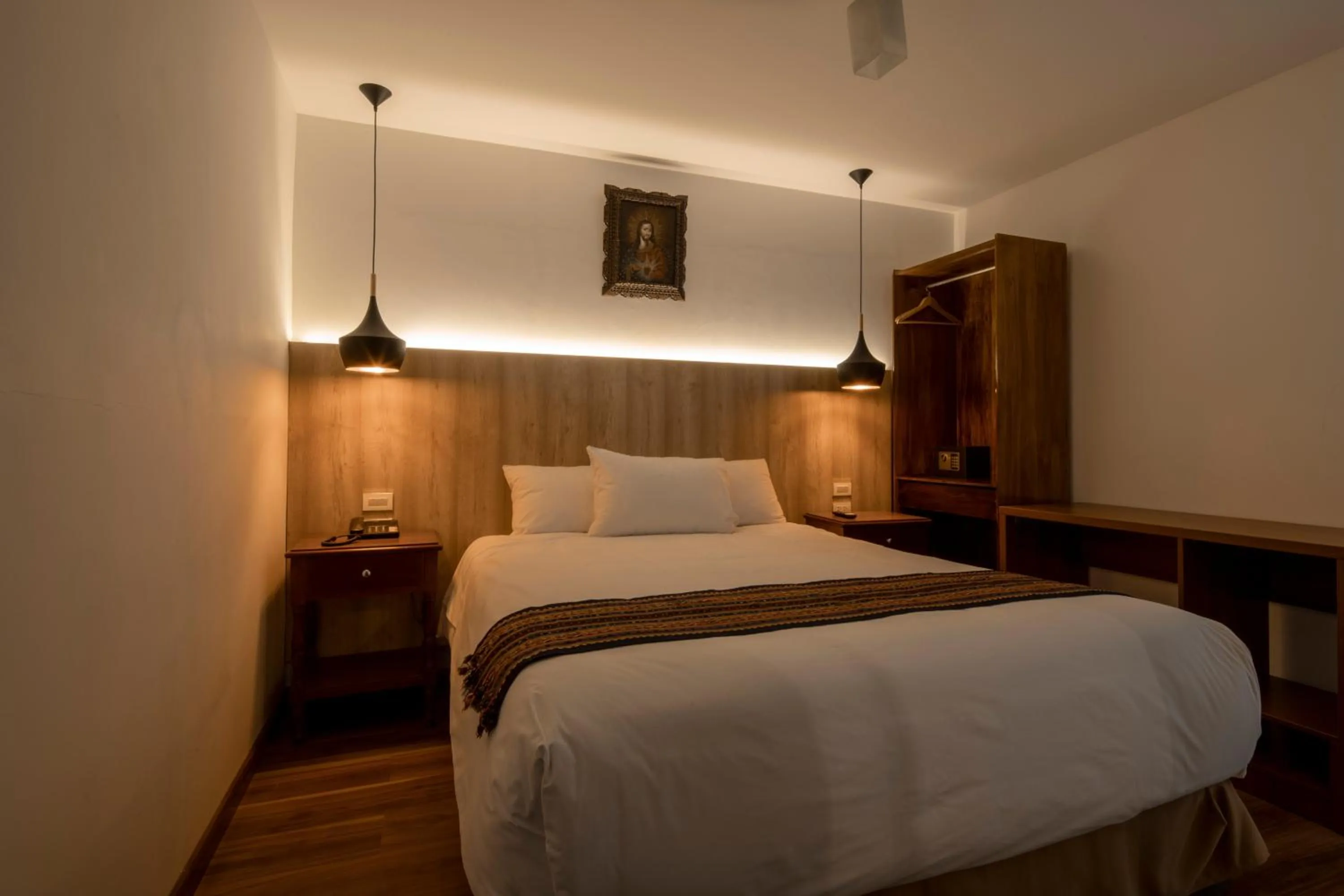 Bed in Hotel Rojas Inn